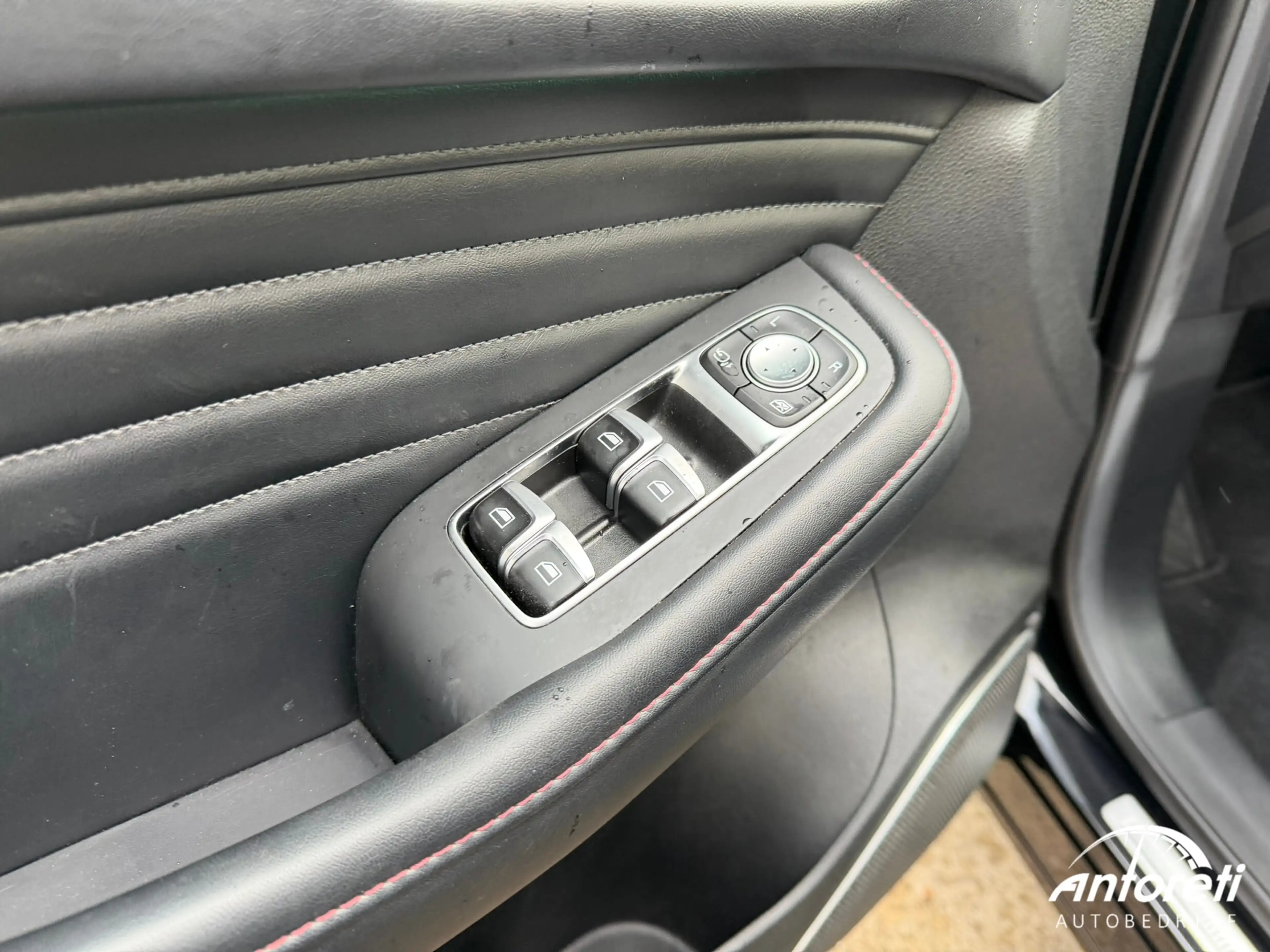 MG EHS PHEV Luxery FULL OPTION — photo 12