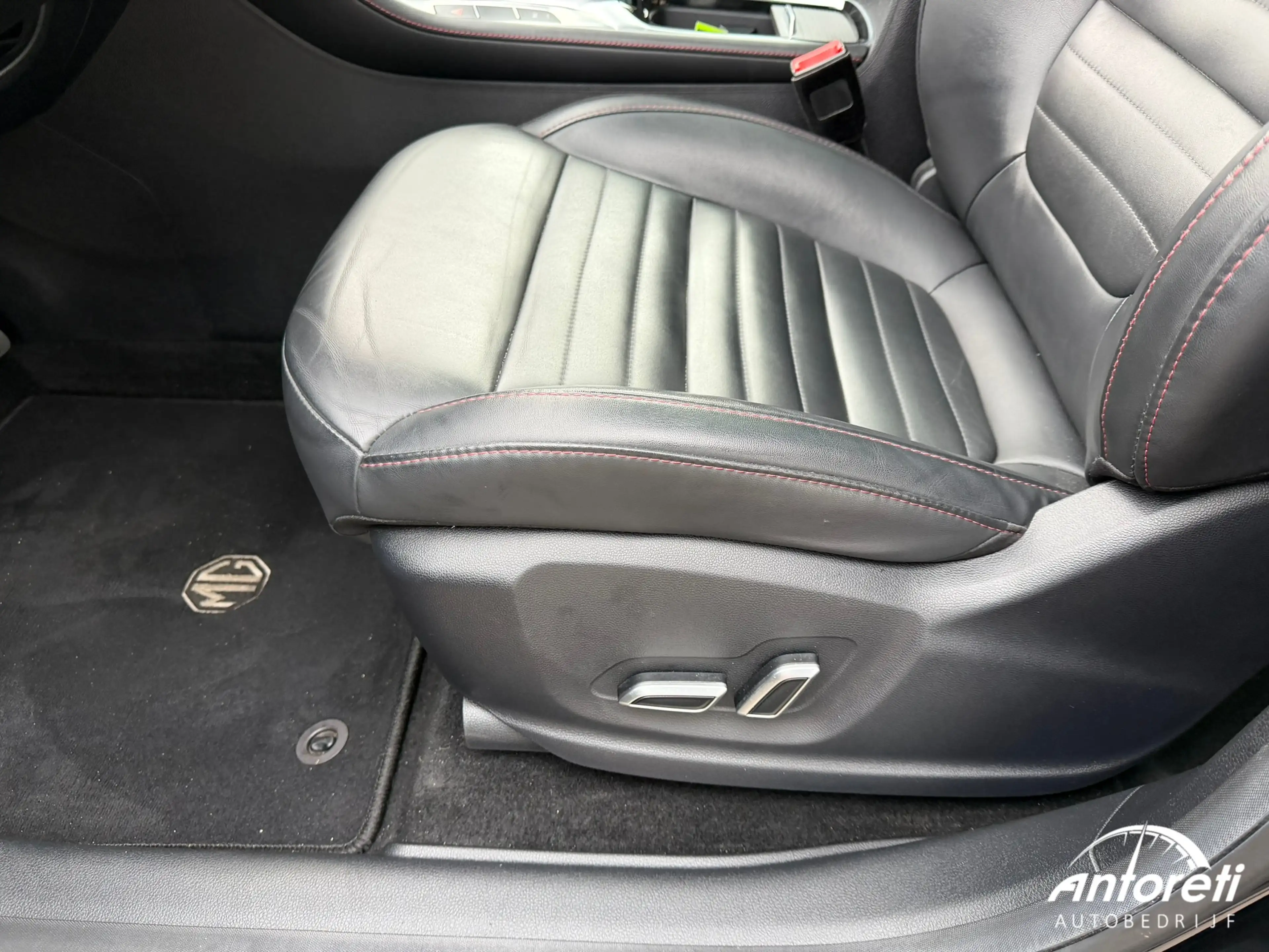 MG EHS PHEV Luxery FULL OPTION — photo 11
