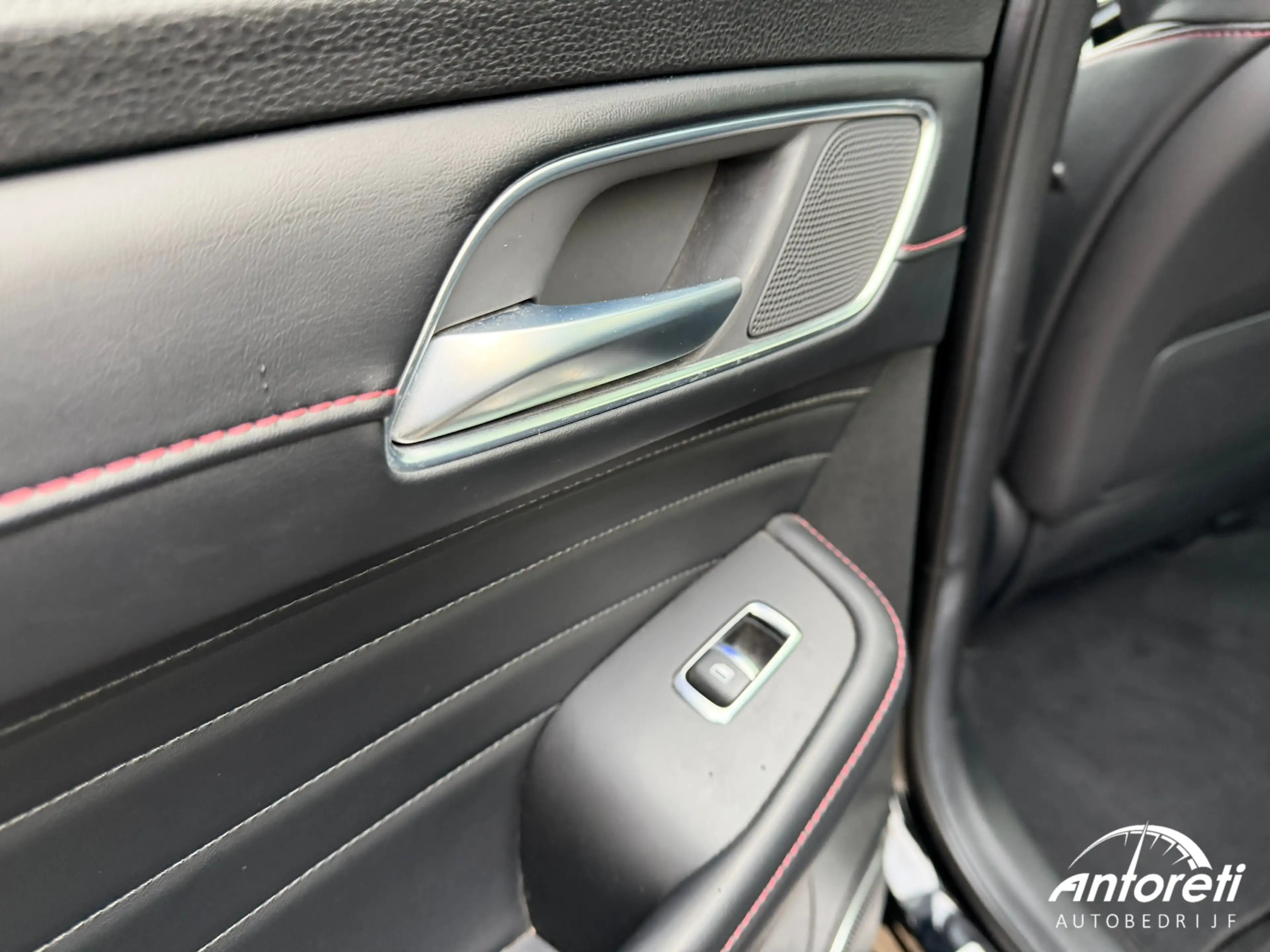 MG EHS PHEV Luxery FULL OPTION — photo 8