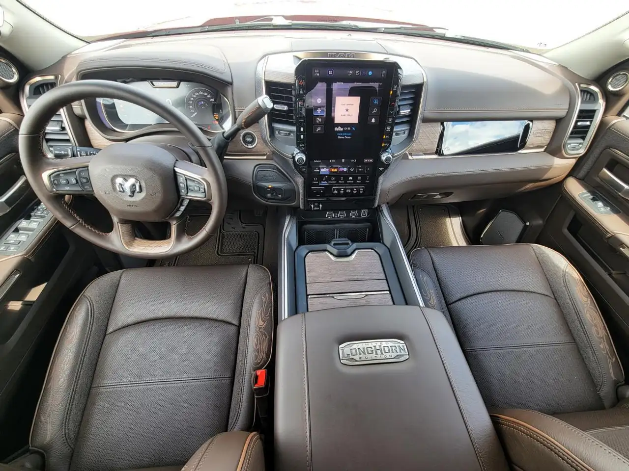 RAM 3500 снимка RAM 3500