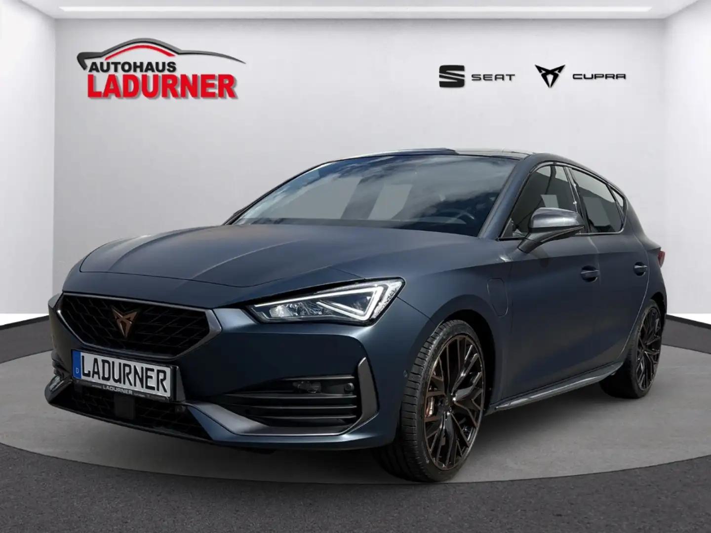 CUPRA Leon VZ 245PS HYBRID *PANODACH+COPPER+BLAUMATT* Azul - 2