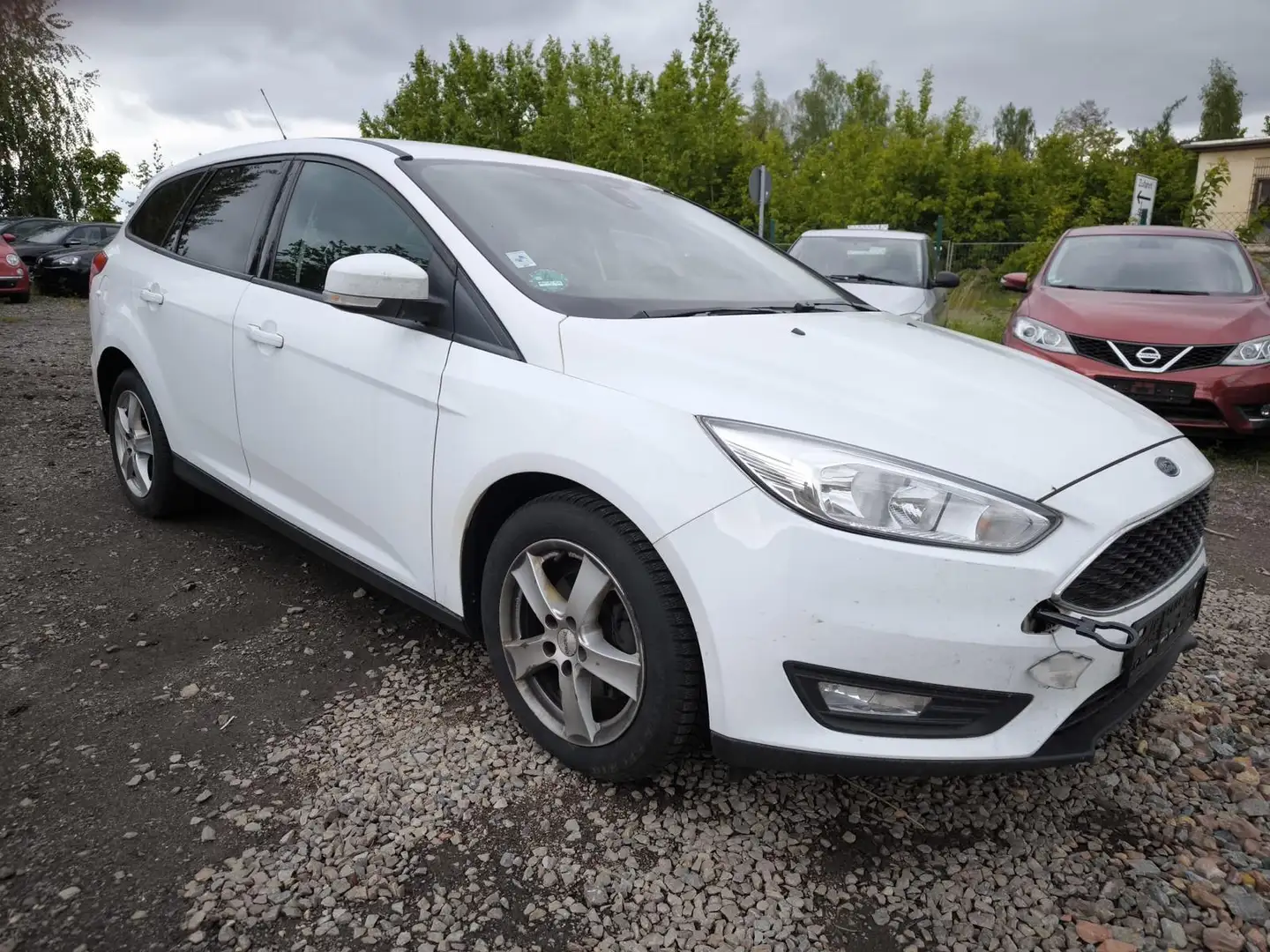 Ford Focus Business 1.5 TDCi Motorschaden Blanc - 1