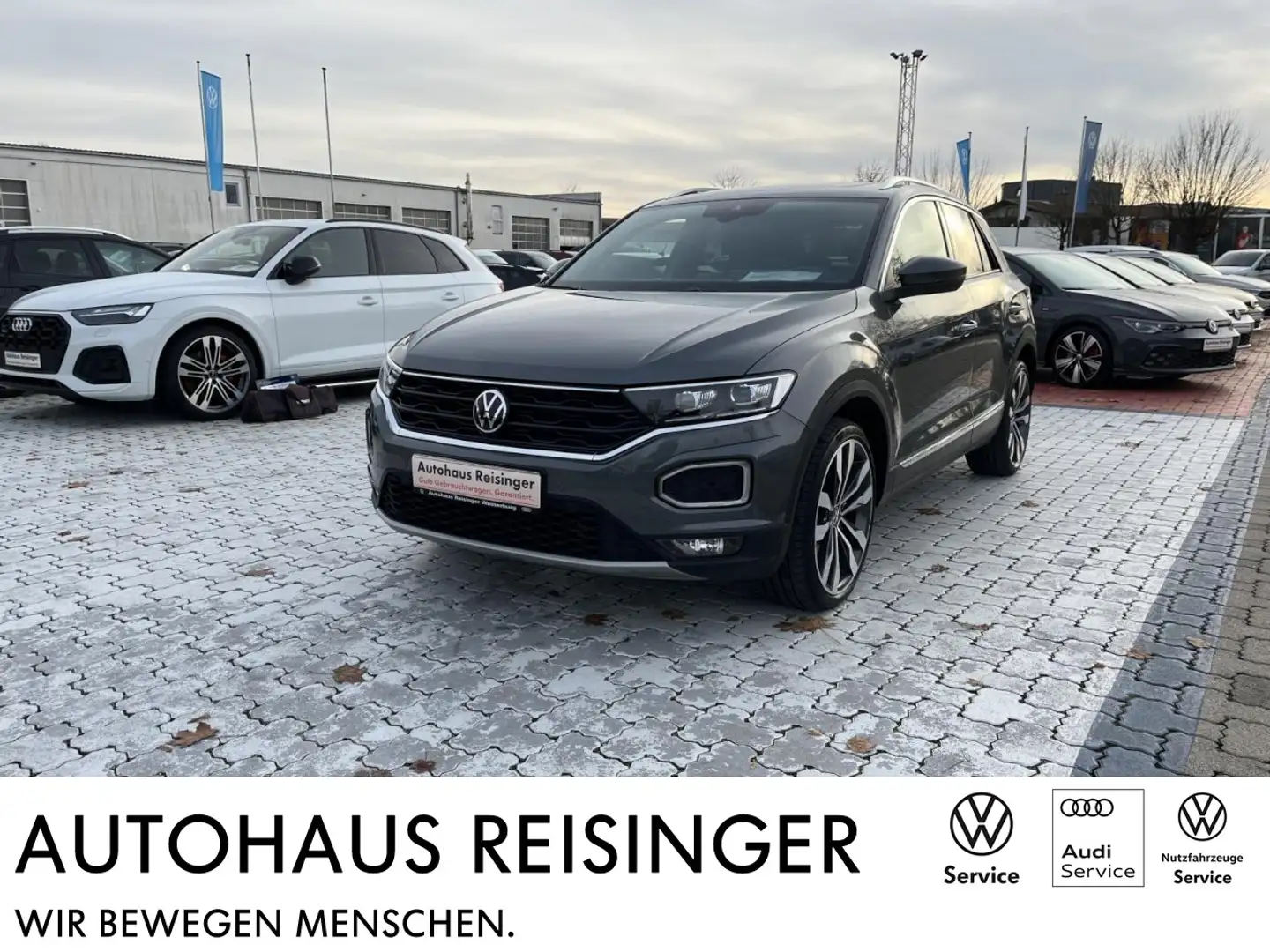 Volkswagen T-Roc 2,0 TSI DSG Sport 4MOTION (AHK+BEATS+Schiebedach) Grijs - 1