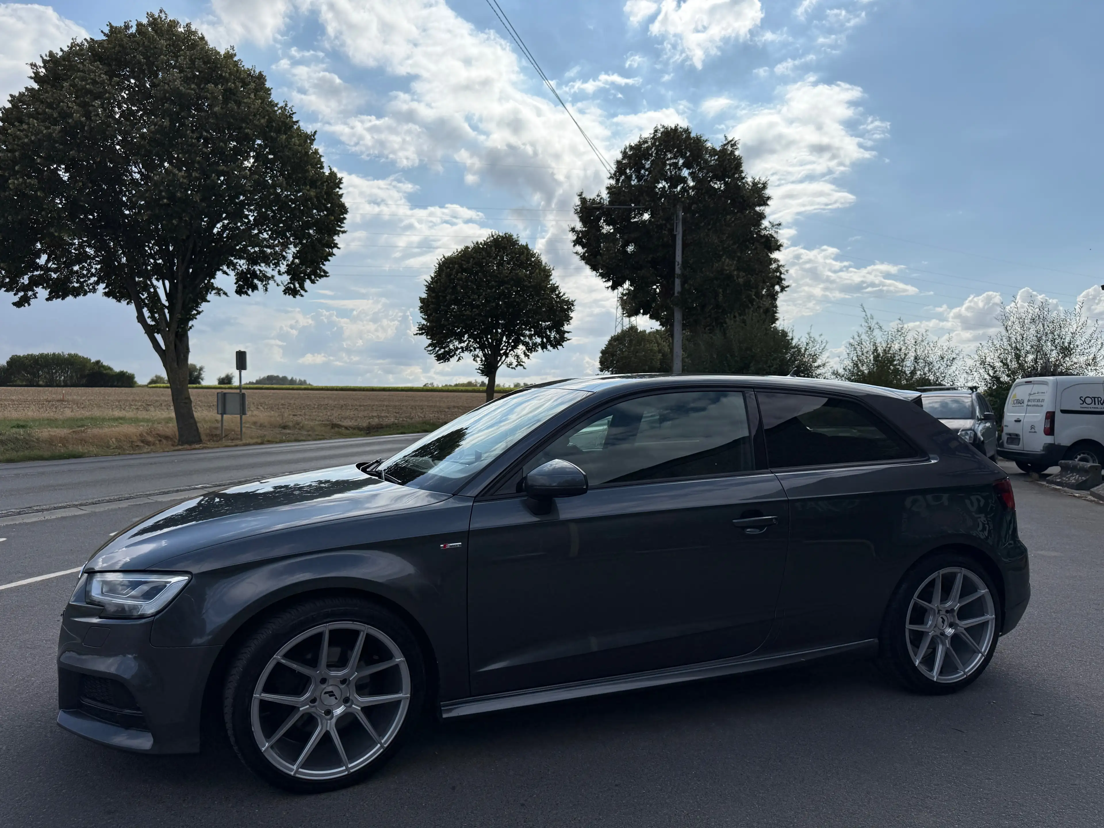 Audi A3 A3 1.6 TDi Ambition S line — photo 3