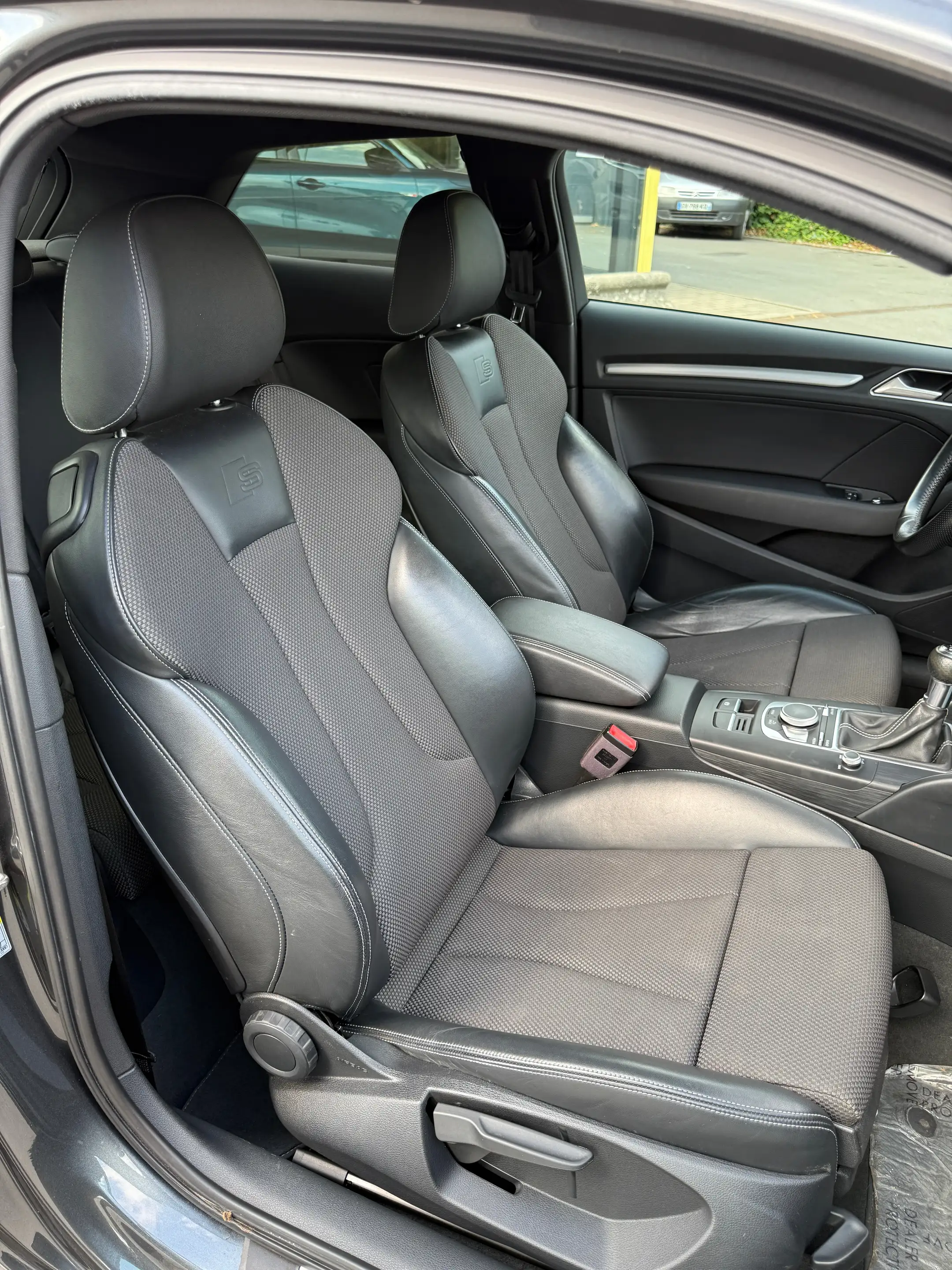 Audi A3 A3 1.6 TDi Ambition S line — photo 8