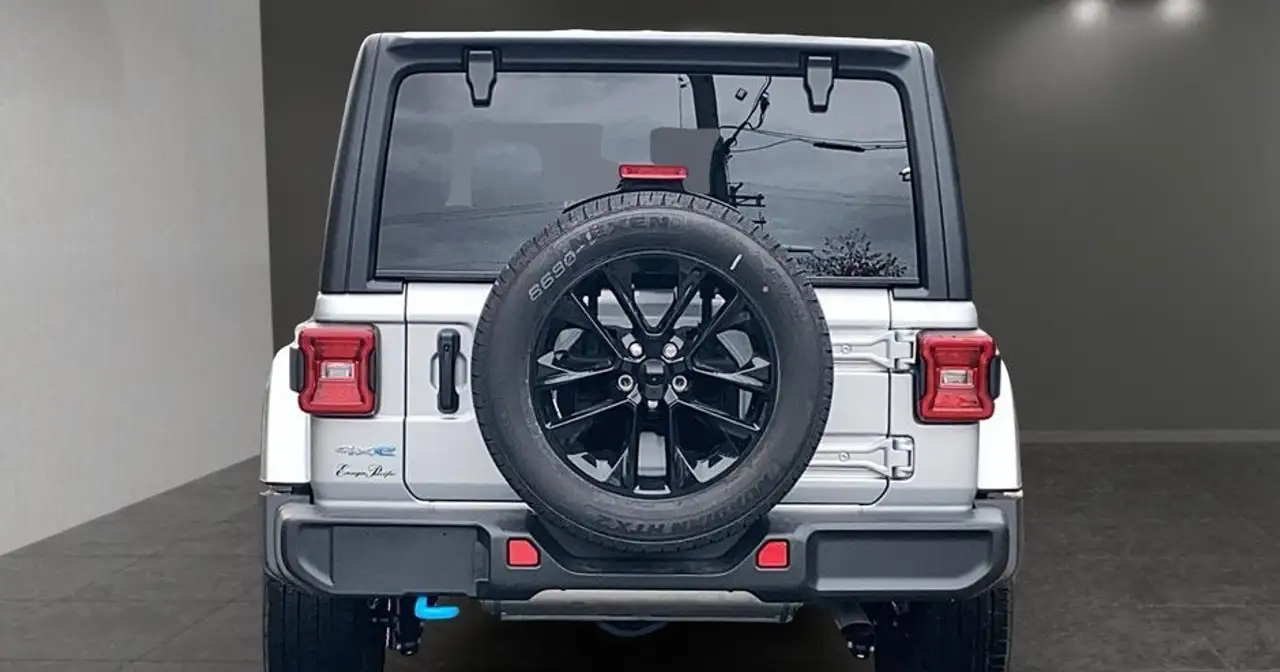 Jeep Wrangler снимка Jeep Wrangler