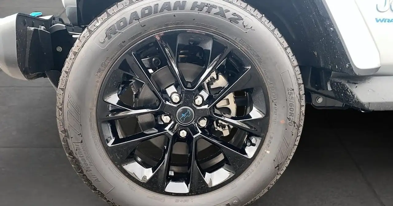 Jeep Wrangler снимка Jeep Wrangler