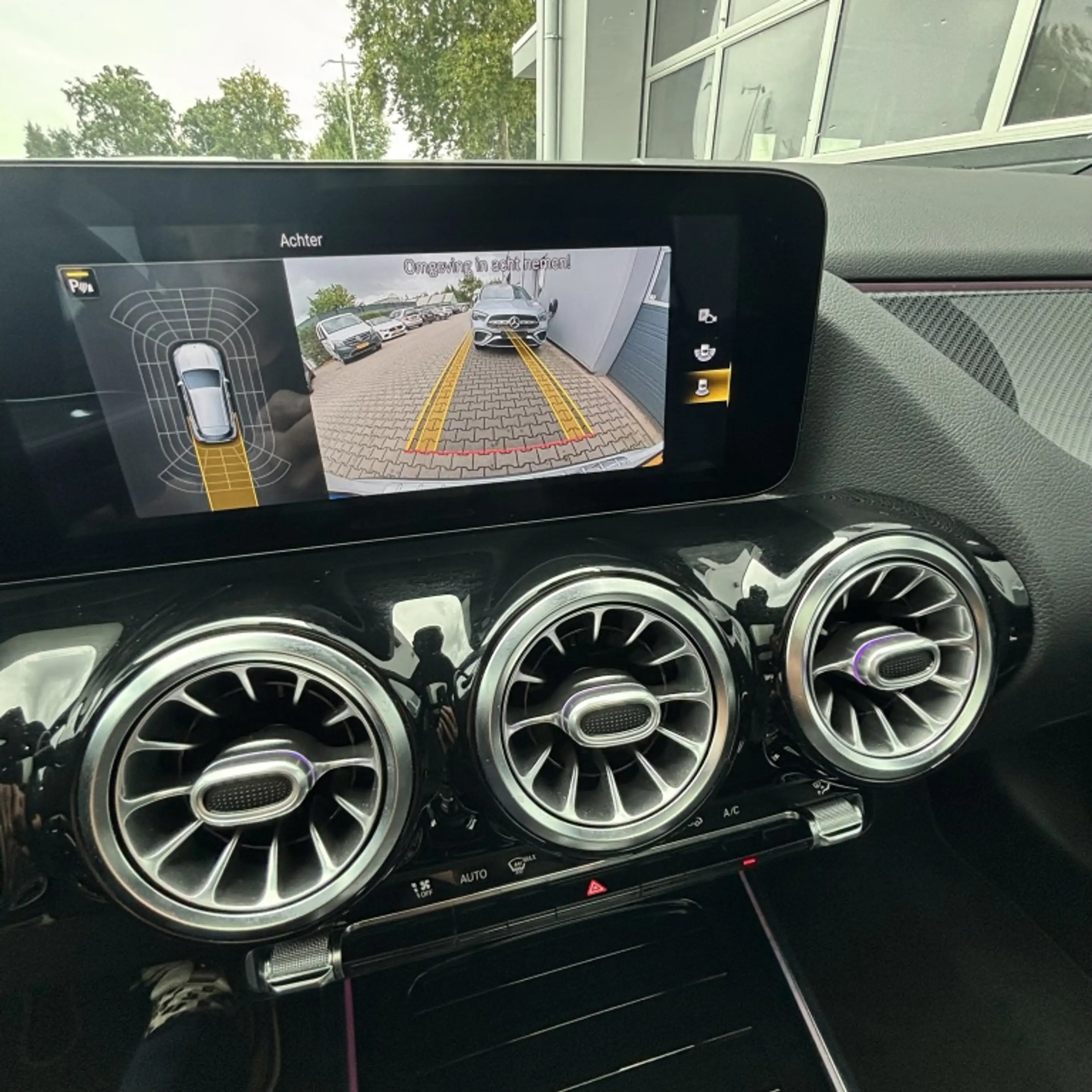 Mercedes-Benz GLA 250 AMG * Pano, alcantara* 4M AMG Line — photo 18