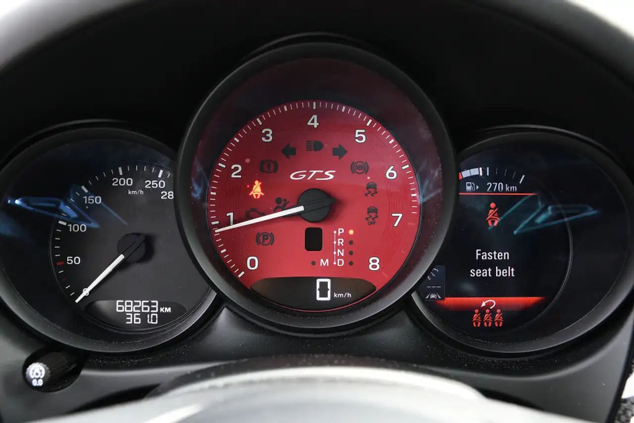 Porsche Macan снимка Porsche Macan