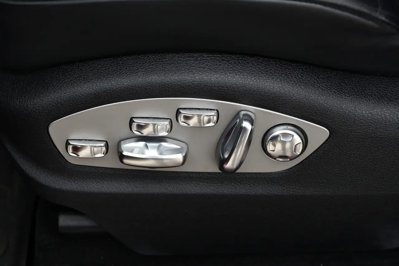 Porsche Macan снимка Porsche Macan