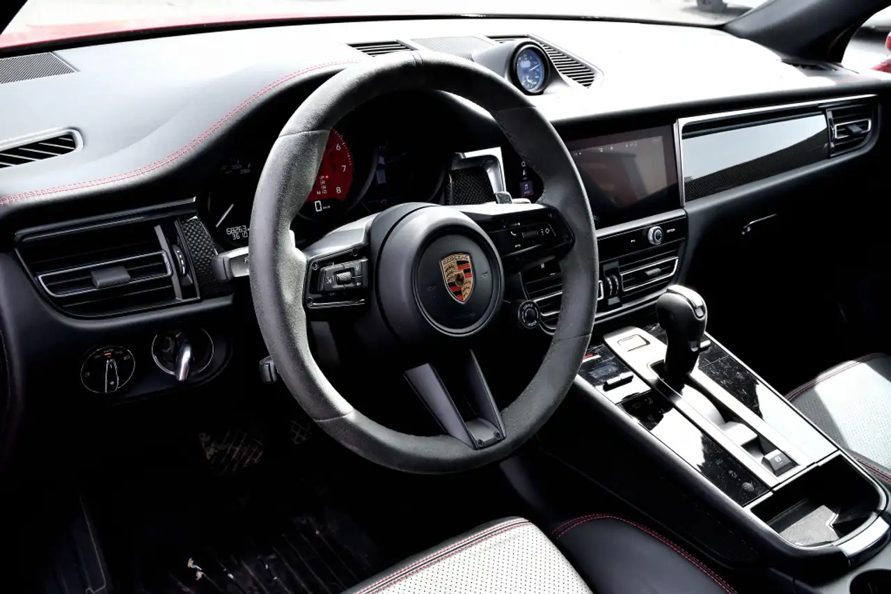 Porsche Macan снимка Porsche Macan