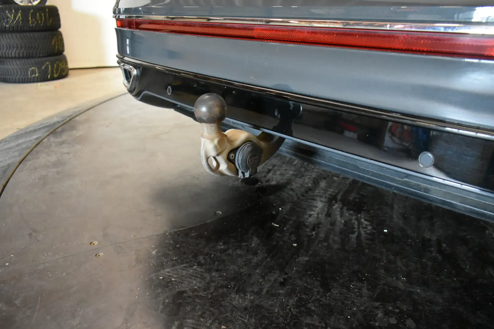 Volkswagen Tiguan 1.5 TSI R-Line EL Trekh+aKlep Panodak Virtual Came Grau - 2