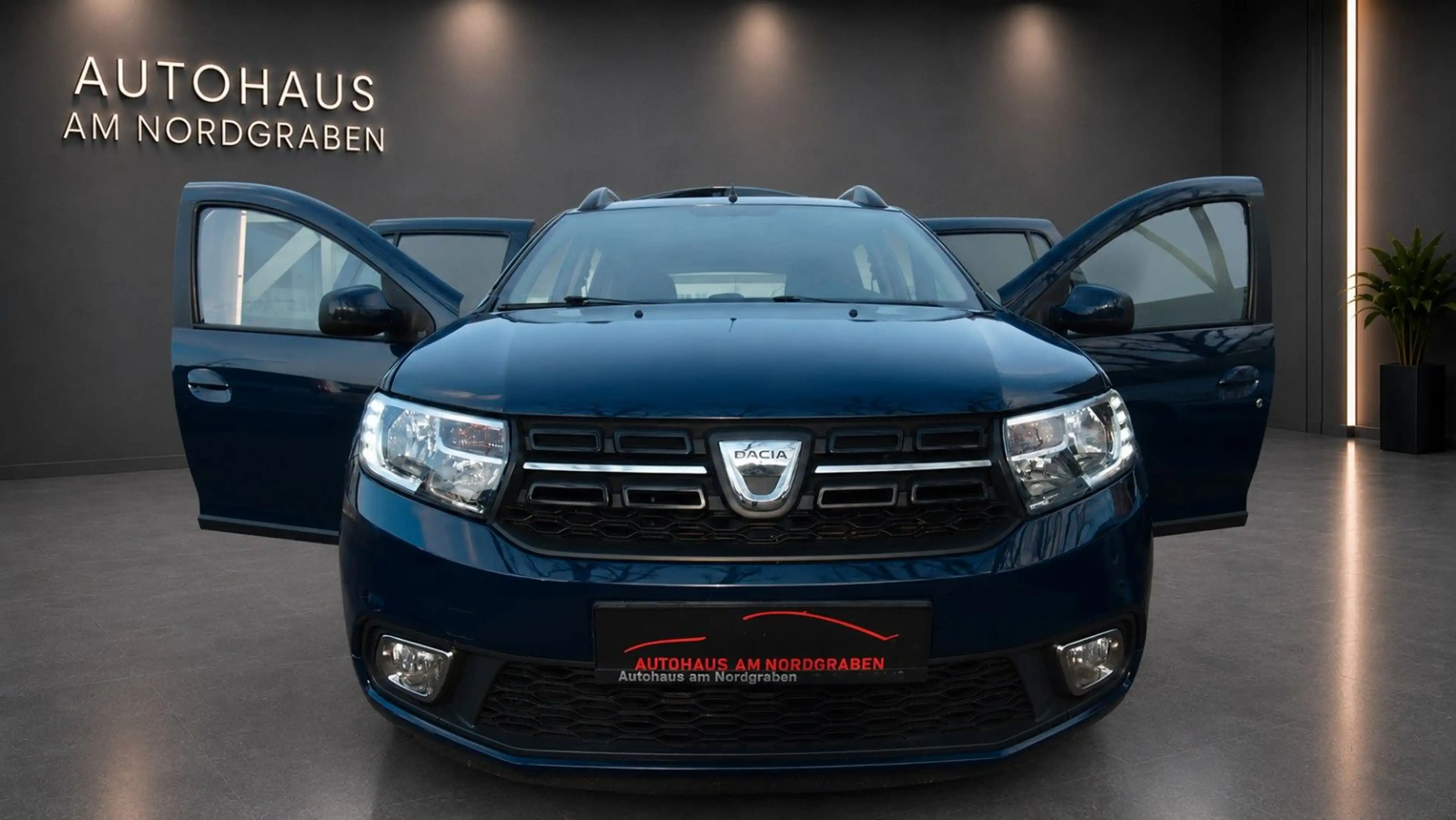 Dacia Logan MCV II Kombi Laureate — photo 2
