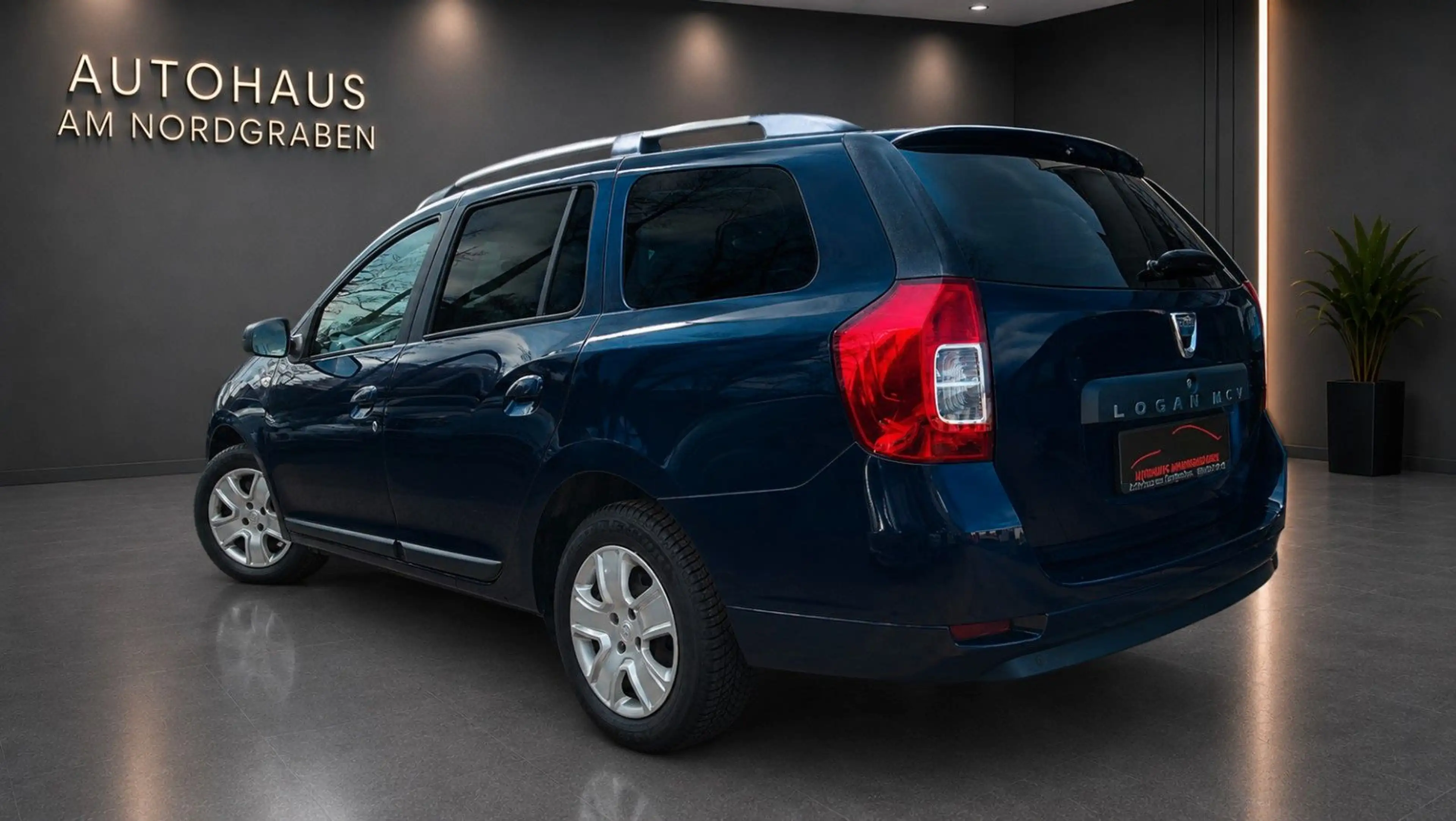 Dacia Logan MCV II Kombi Laureate — photo 11