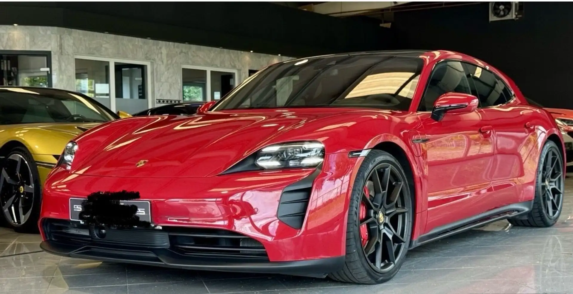 Porsche Taycan GTS Sport Turismo Červená - 1