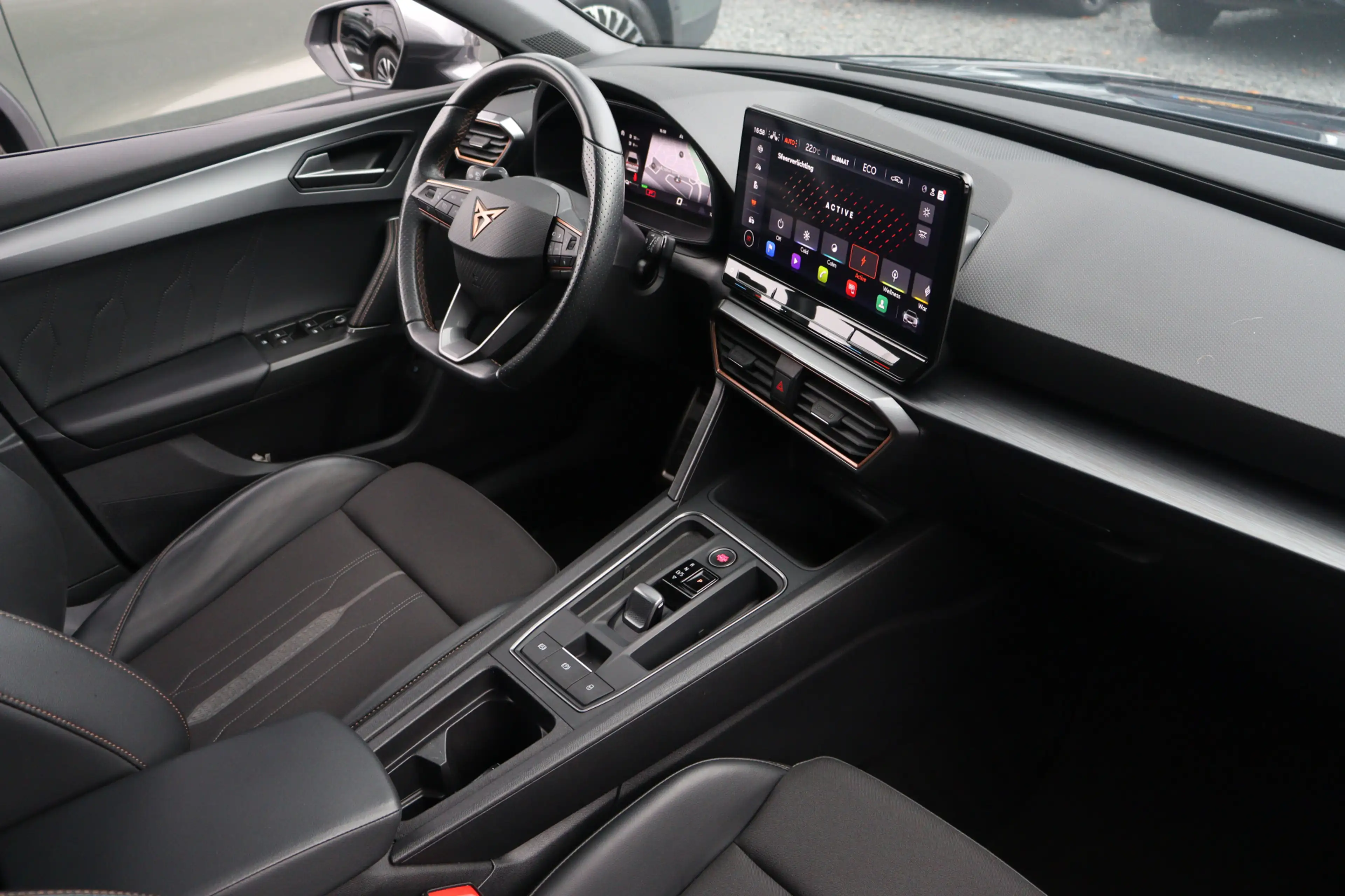 CUPRA Leon Sportstourer 1.4 e-Hybrid Business | ACC | Camera — photo 12