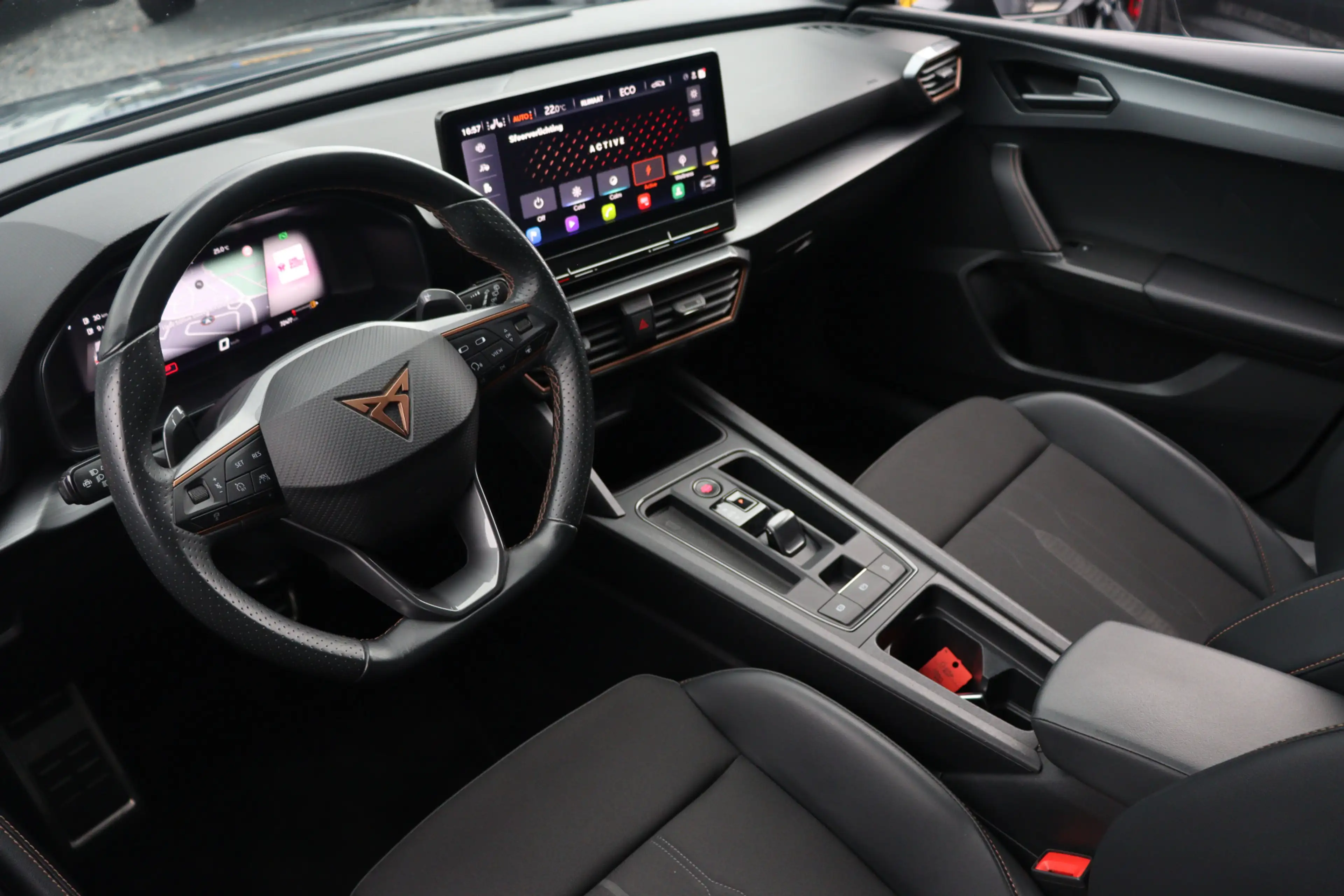 CUPRA Leon Sportstourer 1.4 e-Hybrid Business | ACC | Camera — photo 10