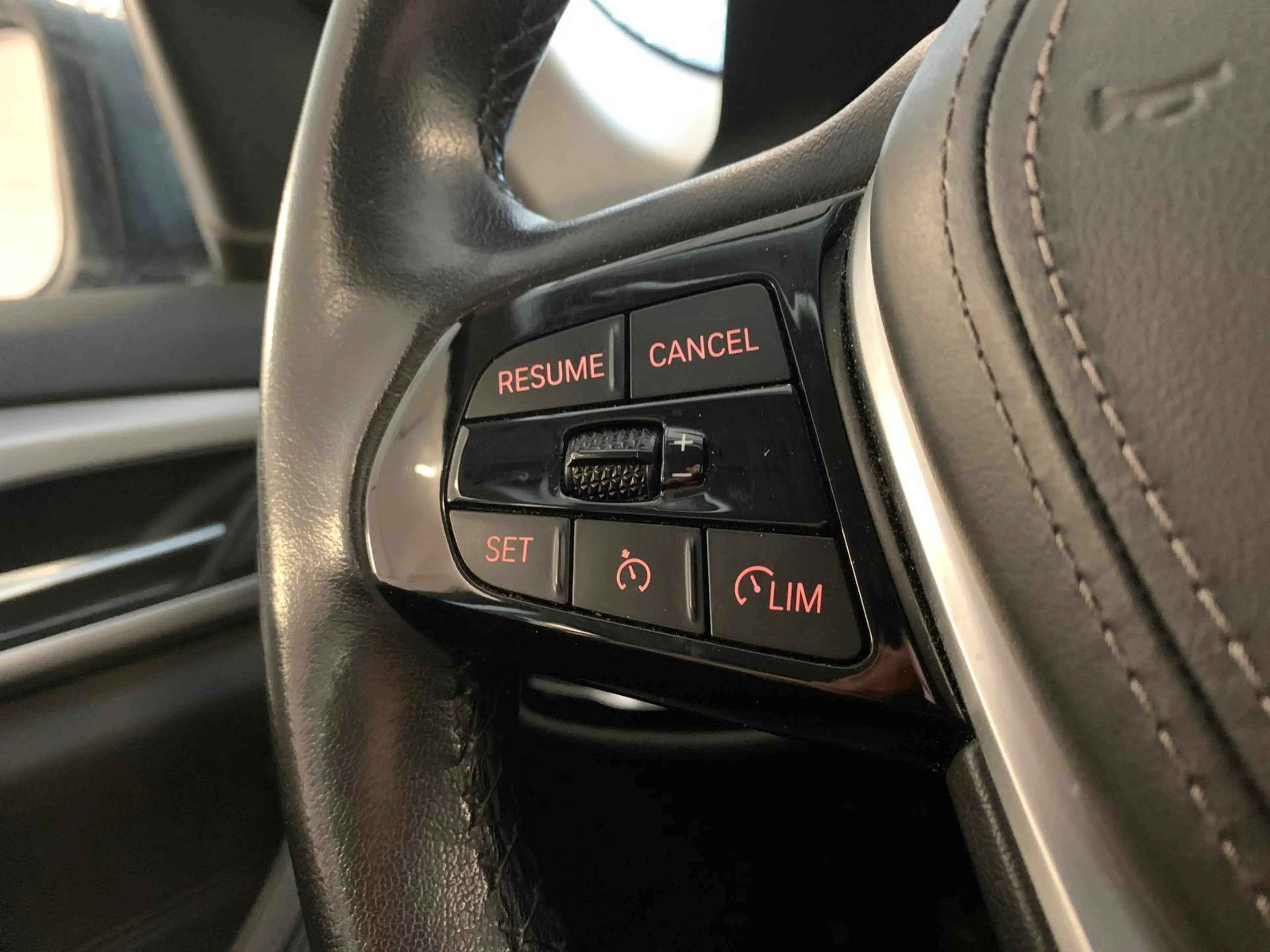 BMW 520 d Touring LED/NAVI/LEDER/DAB — photo 12