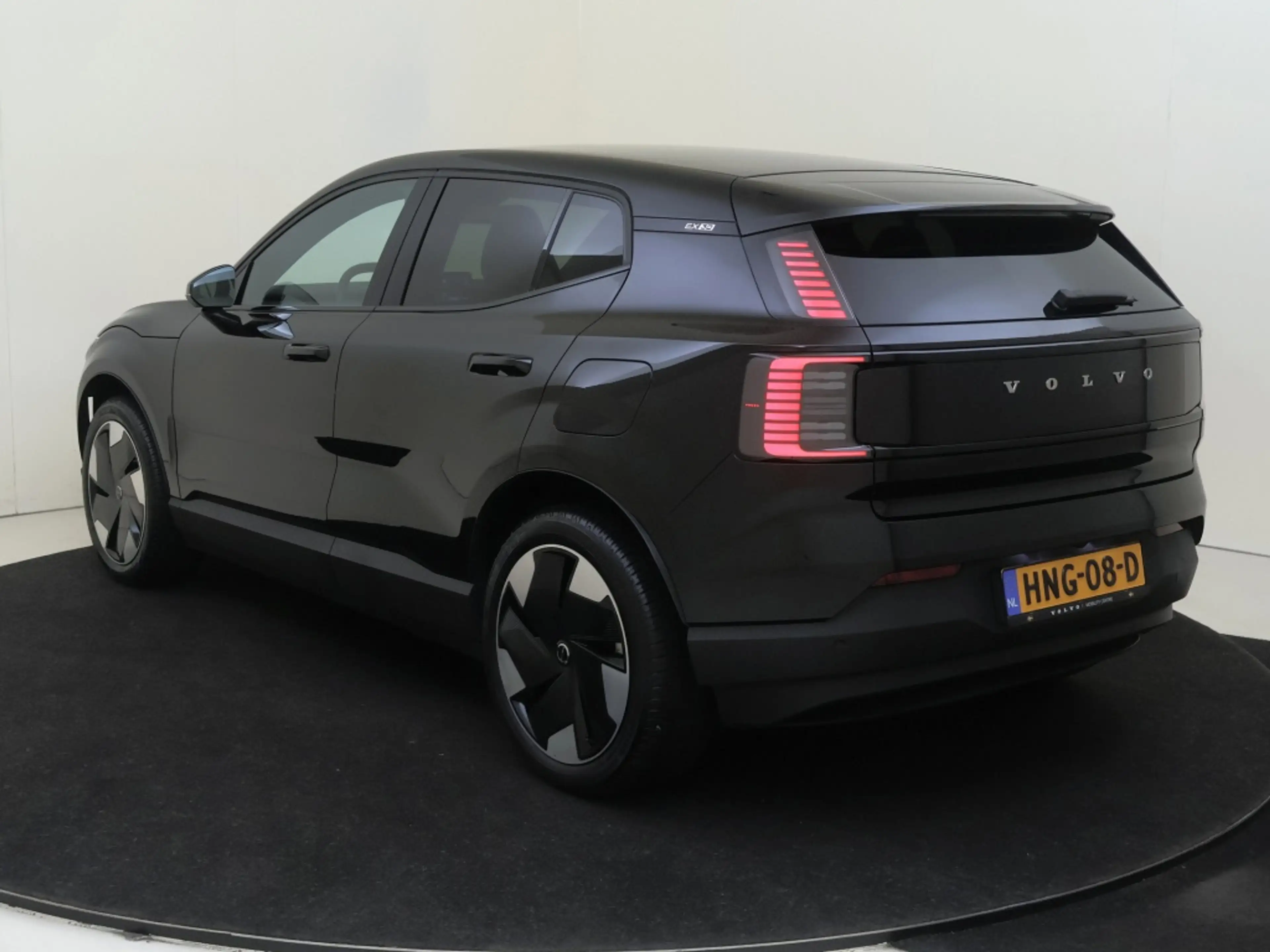 Volvo EX30 Extended Plus 69 kWh — photo 4