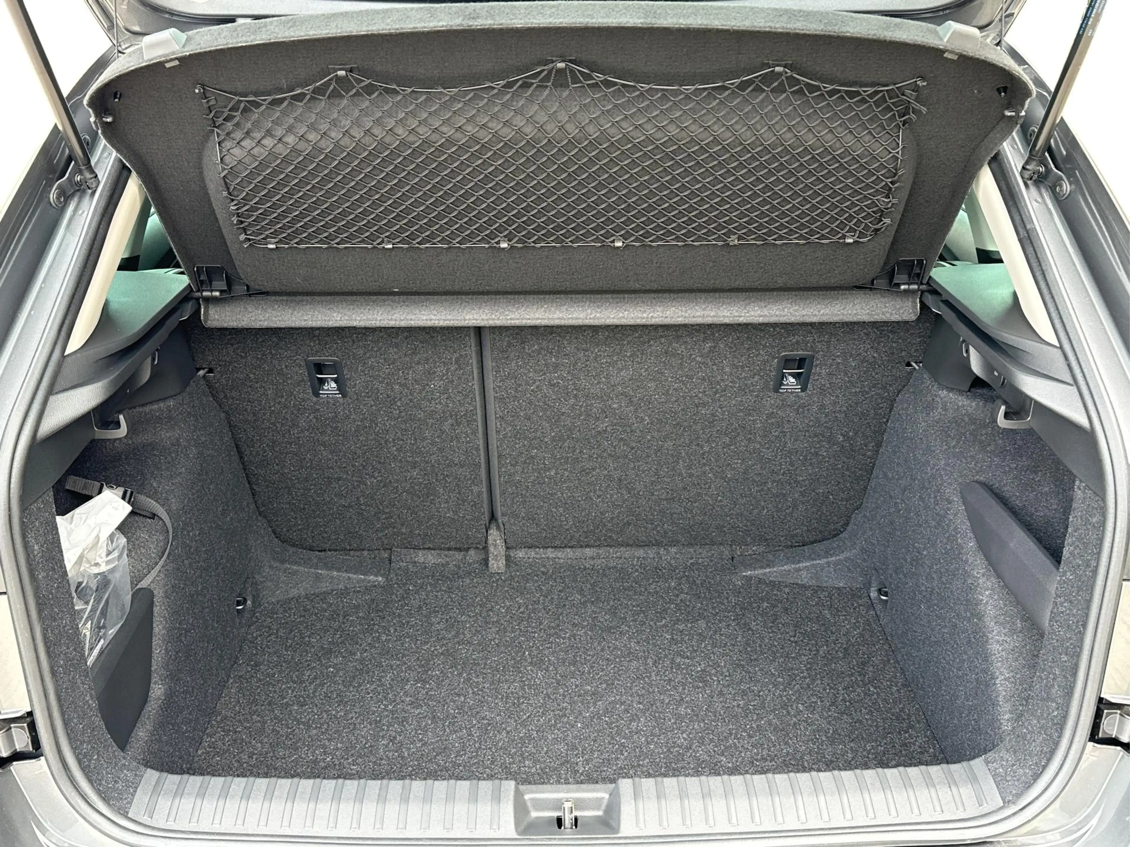 Skoda Kamiq Selection SHZ+KAMERA+SMARTLINK+PDC+LED+16" ALU ... — photo 11