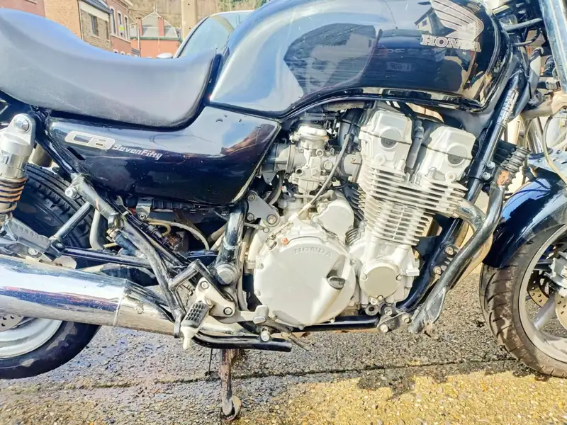 Honda CB 750 - foto 5