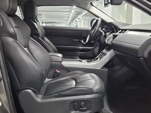 Land Rover Range Rover Evoque view 6