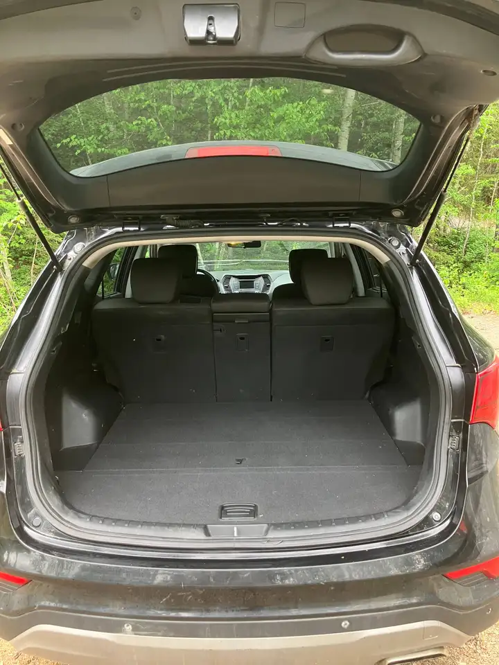 Hyundai SANTA FE photo Hyundai SANTA FE