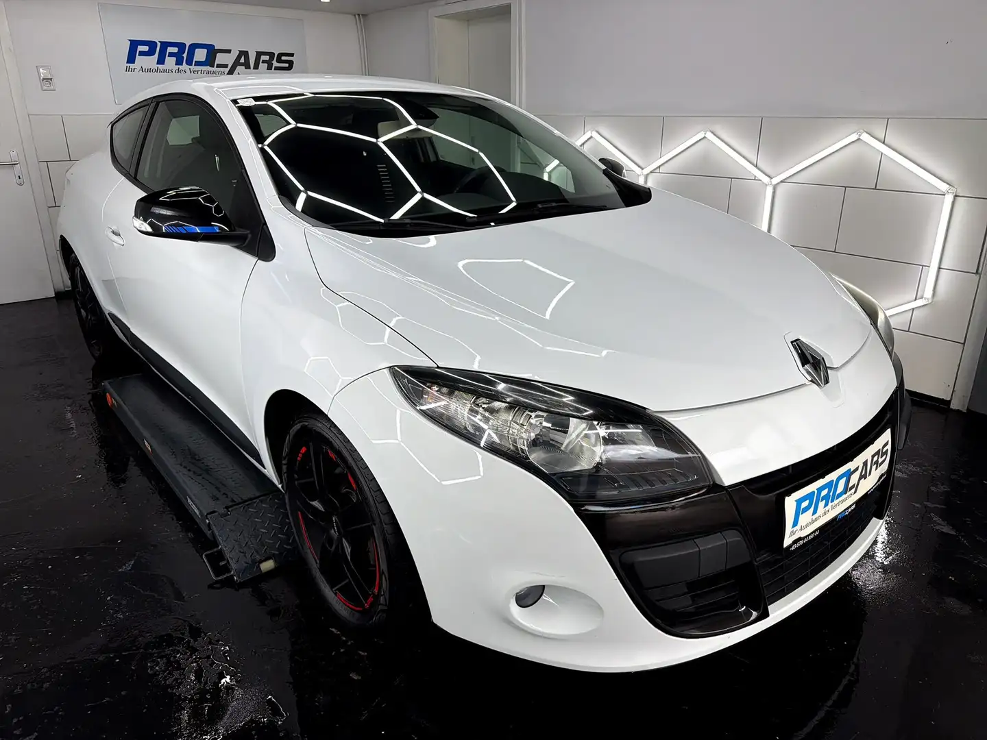 Renault Megane Emotion Weiß - 2