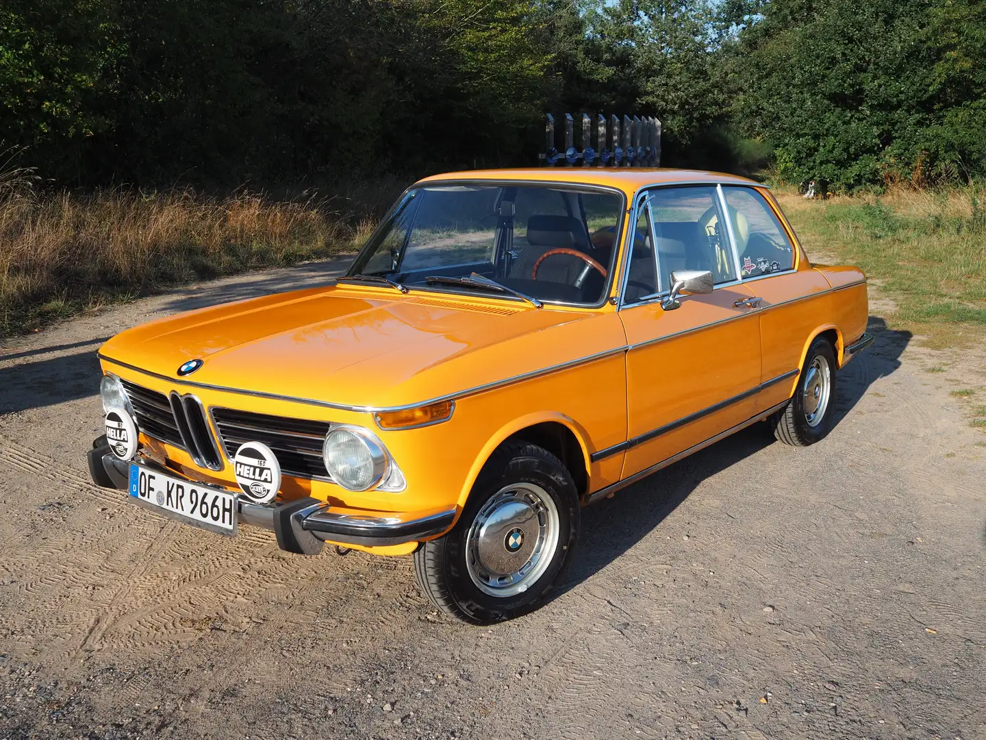 BMW 1802 Portocaliu - 2