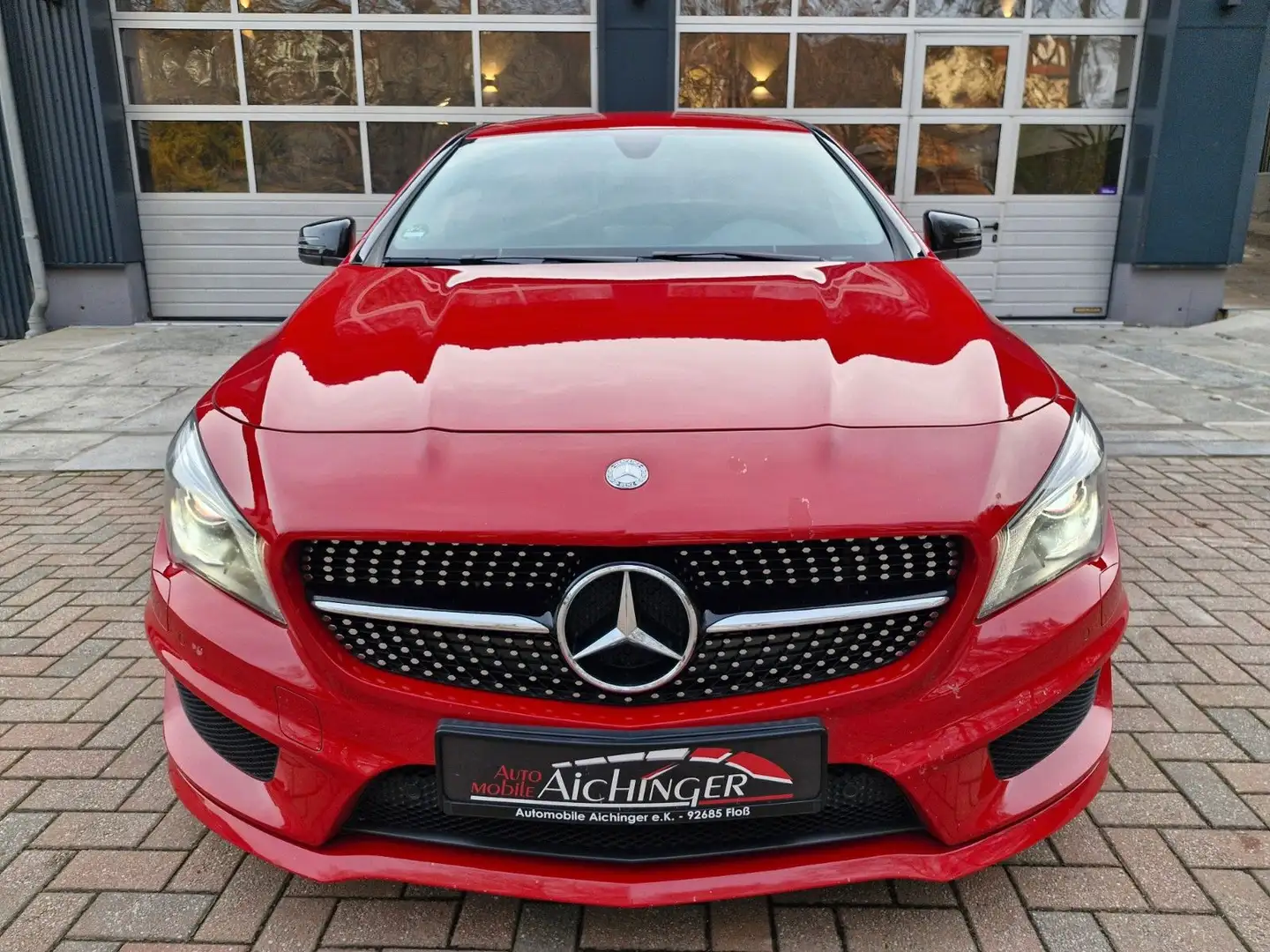 Mercedes-Benz CLA 220 2.Hand 8-Fach Czerwony - 2