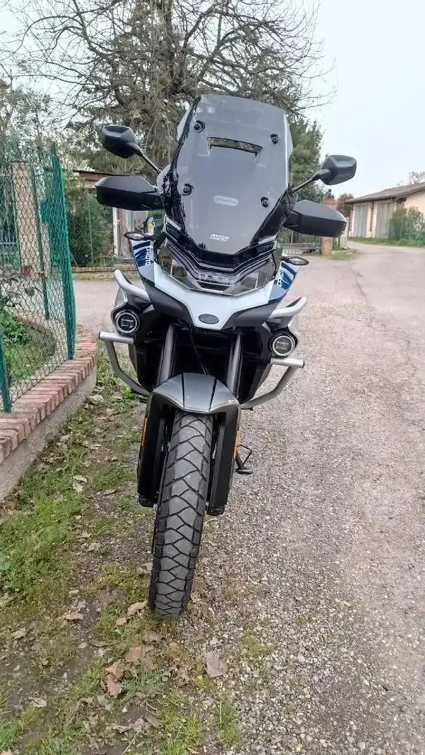 CFMOTO 800 MT Bianco - 2