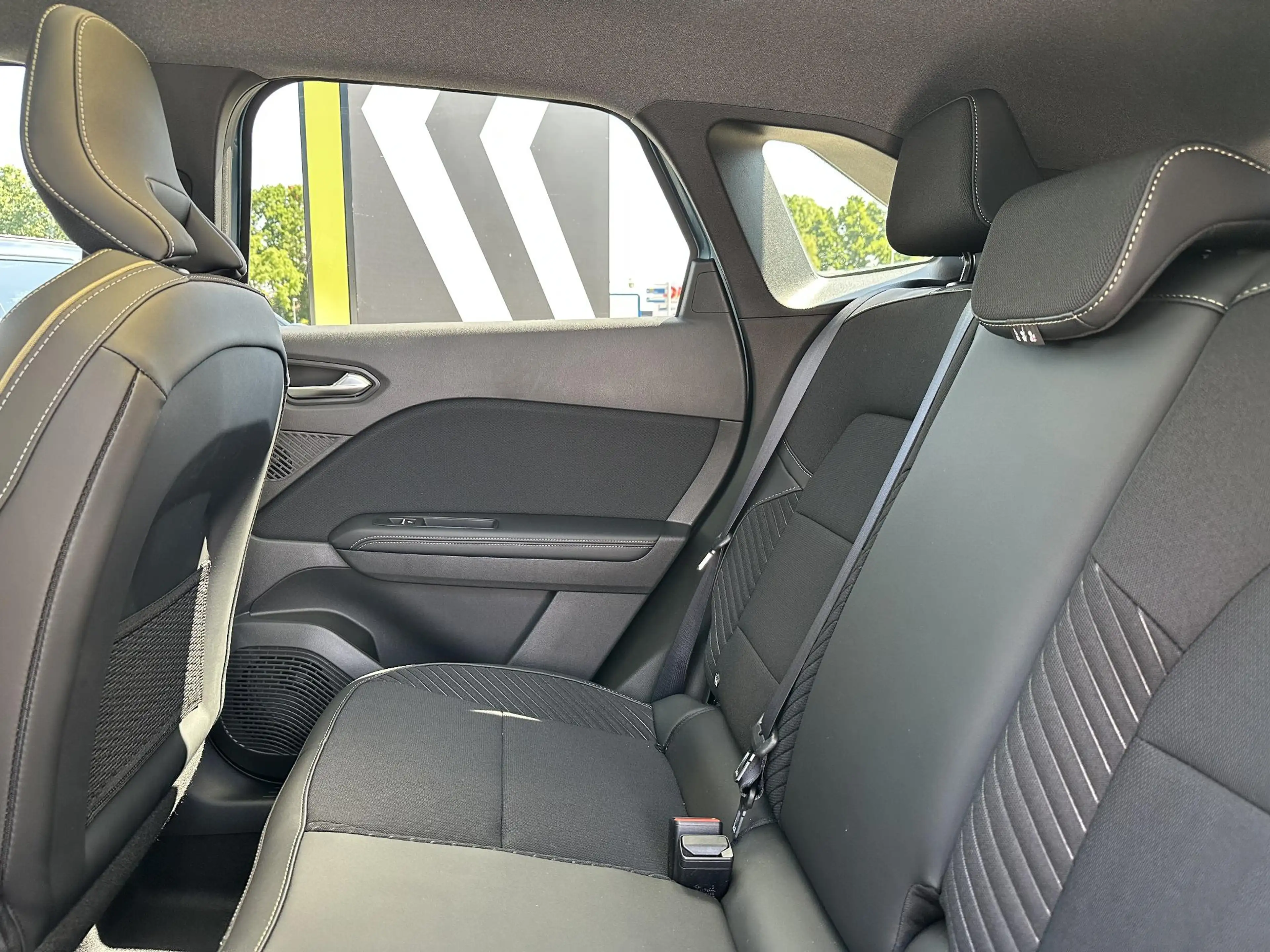 Renault Symbioz Iconic Full Hybrid E-Tech 160 l Meer dan € 4.500 v — photo 10