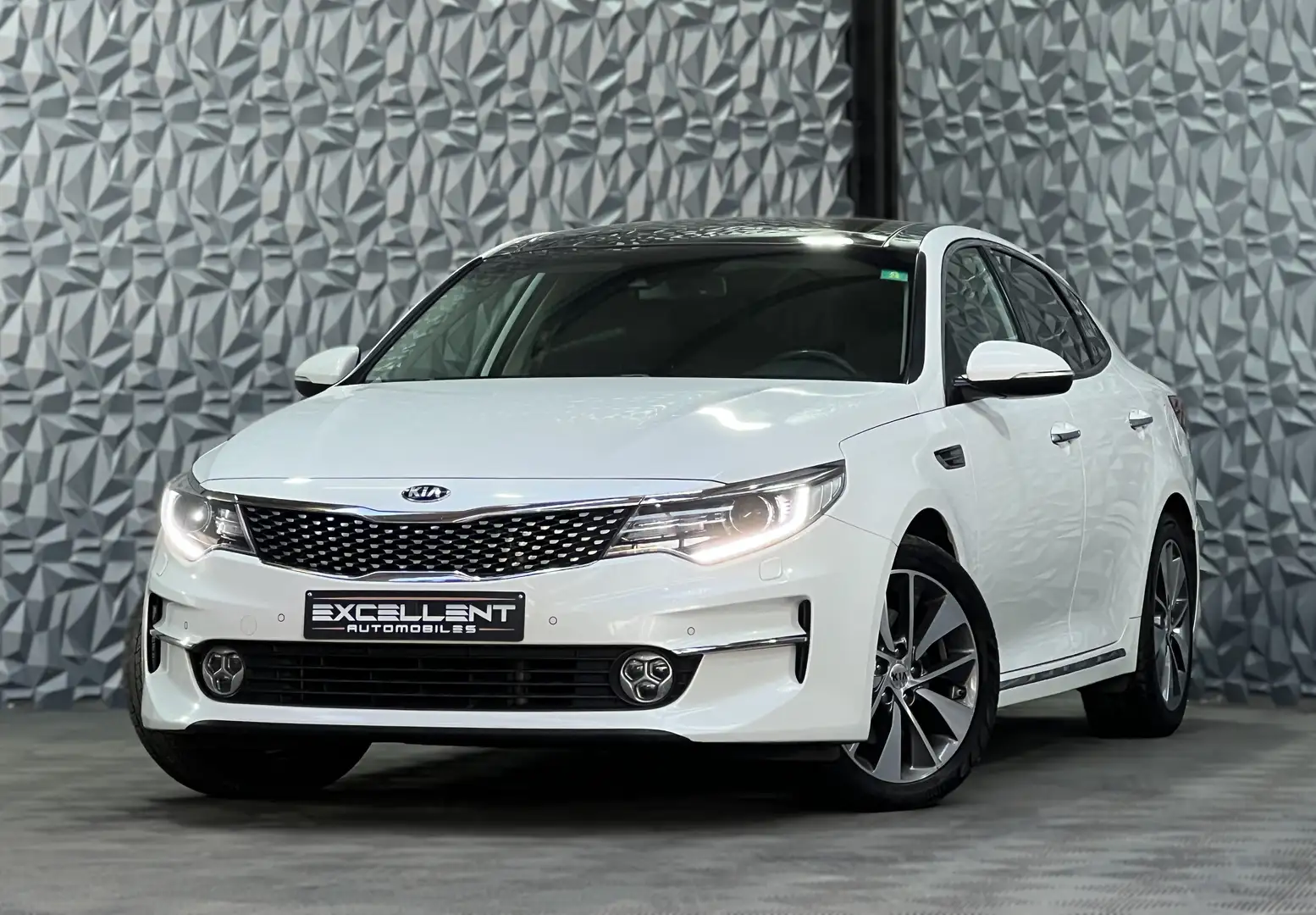 Kia Optima 1.7 CRDi*FULL OPTION*AIRCO*PANO*GARANTIE 12 MOIS Blanco - 1
