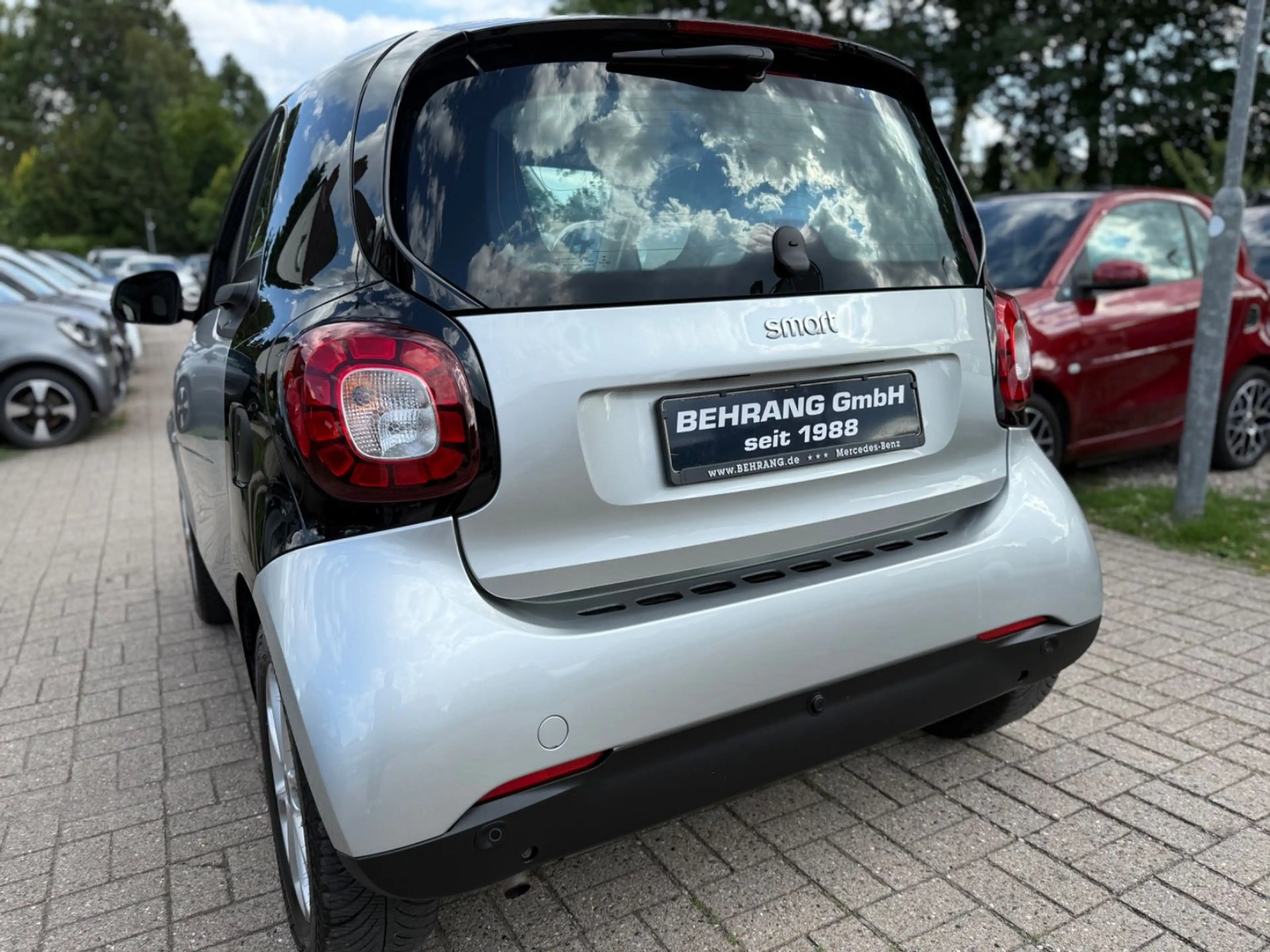 smart forTwo *PASSSION*KLIMA*PANORAMA*AUTOMATIK*PANO* — photo 10