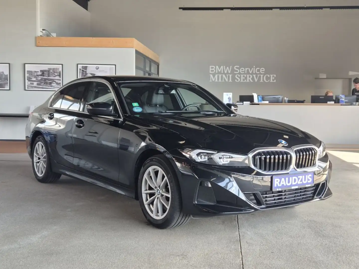 BMW 318 318i Aut. Noir - 1