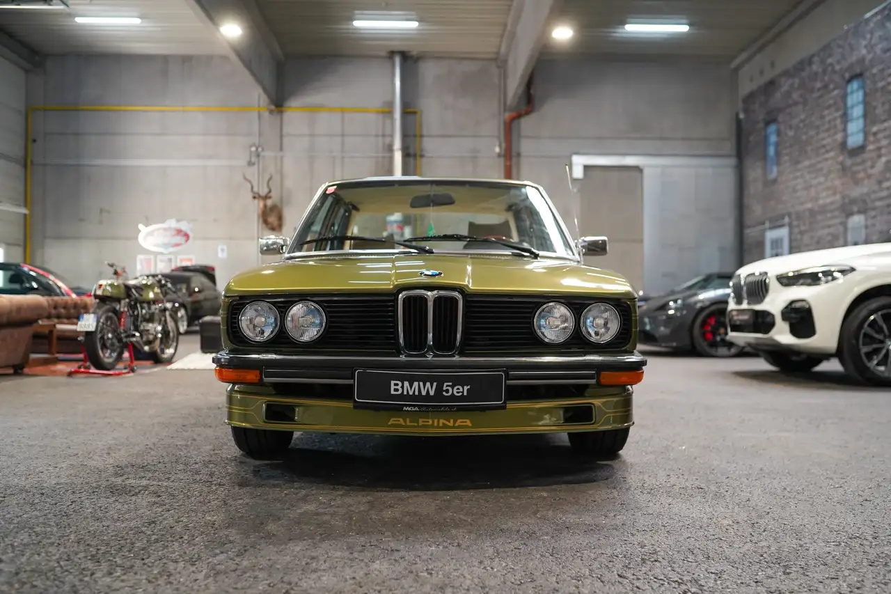 BMW 520 (E12/5-Gang), foto 3