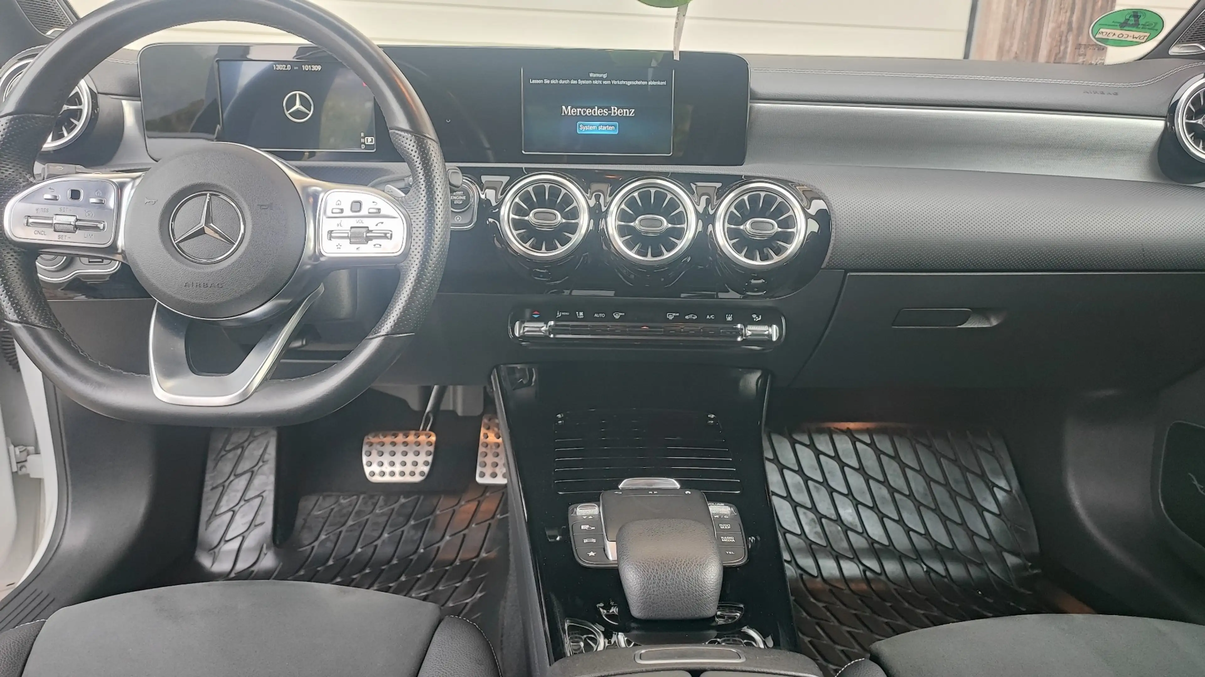 Mercedes-Benz A 220 A 220 d 4Matic Edition*AMG*Standheizung*1.Hand* — photo 7