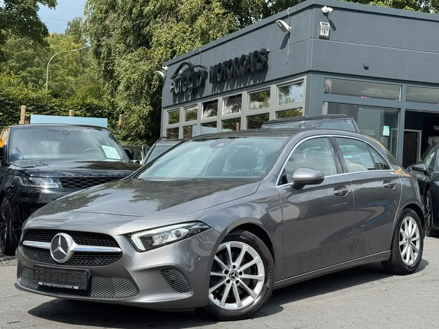 Mercedes-Benz A 220 Aut. - 1 Hand - LED - Leder - Navi /// Grau - 1