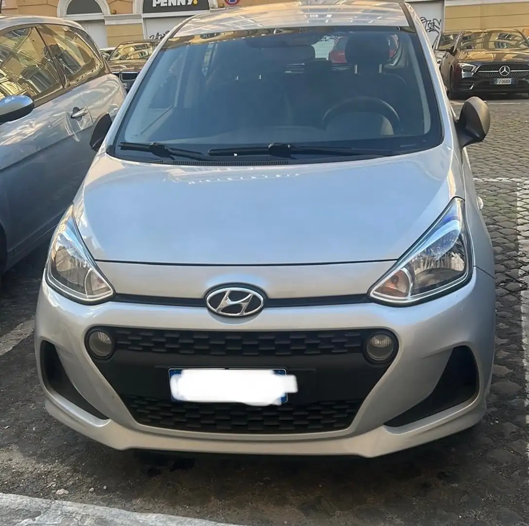 Hyundai i10 Classic Argento - 2