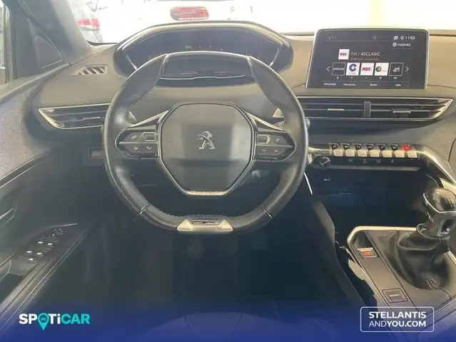 Peugeot 5008 view 13