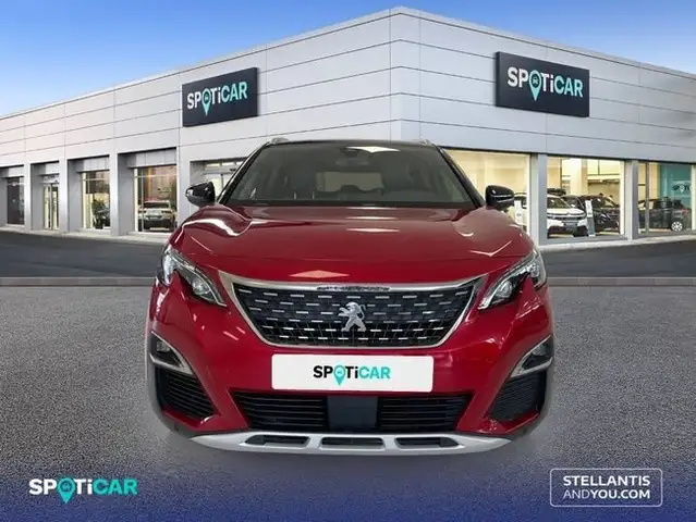 Peugeot 5008 view 2