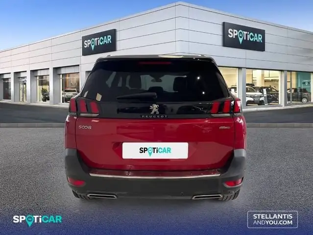 Peugeot 5008 view 5