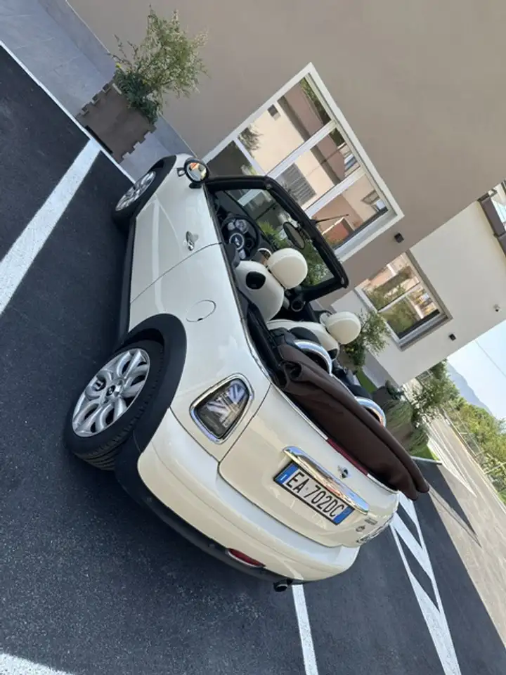MINI Cooper Cabrio