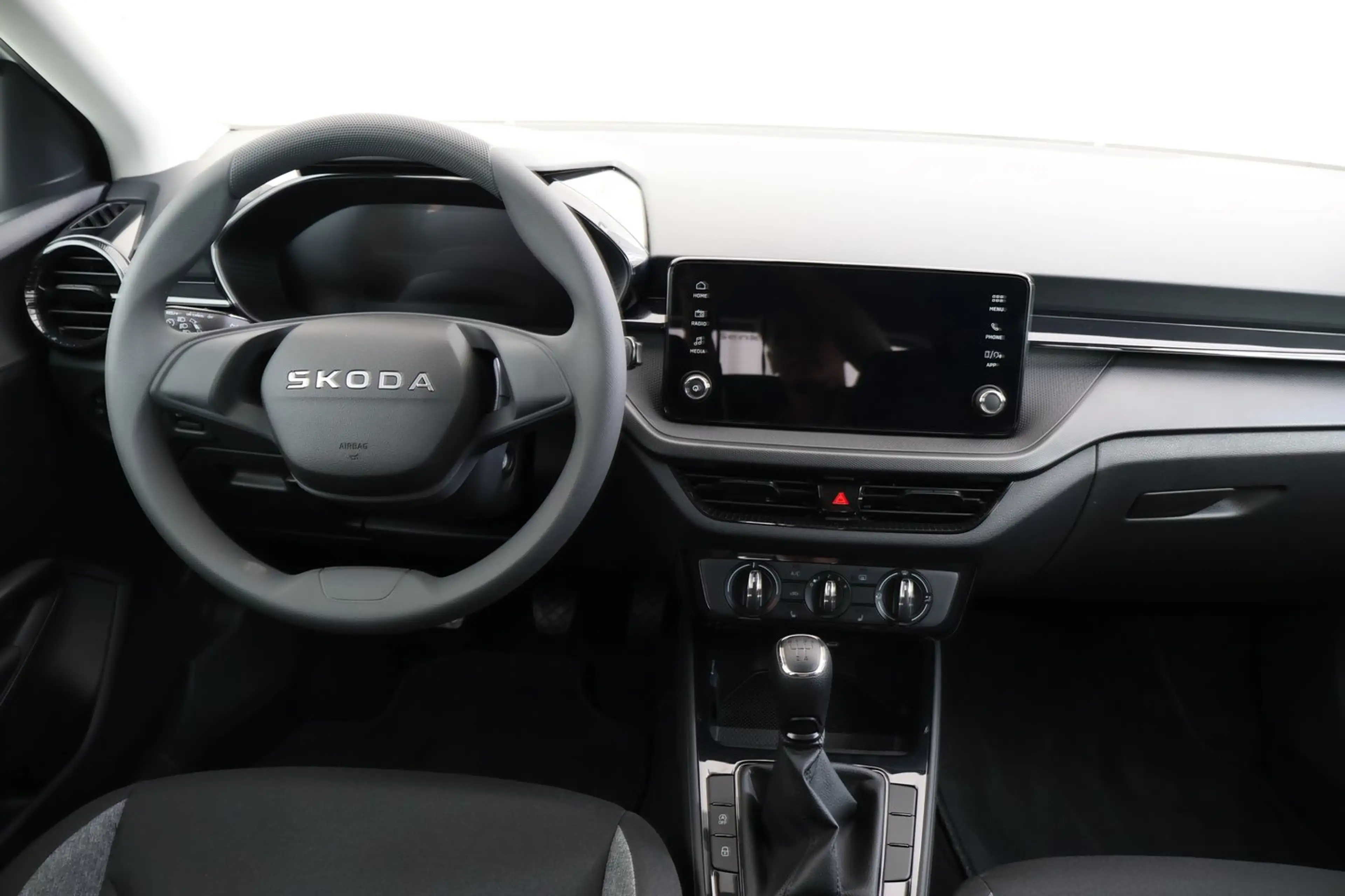 Skoda Fabia Essence TSI — photo 5