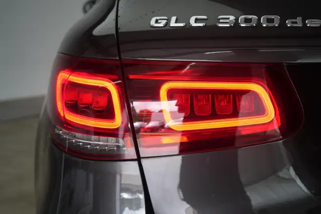 Mercedes-Benz GLC view 13