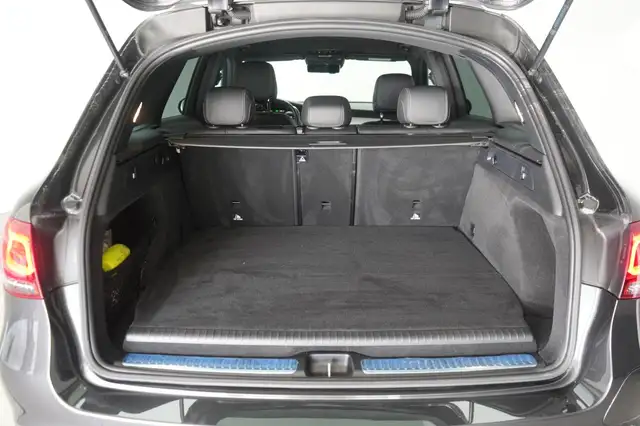 Mercedes-Benz GLC view 8