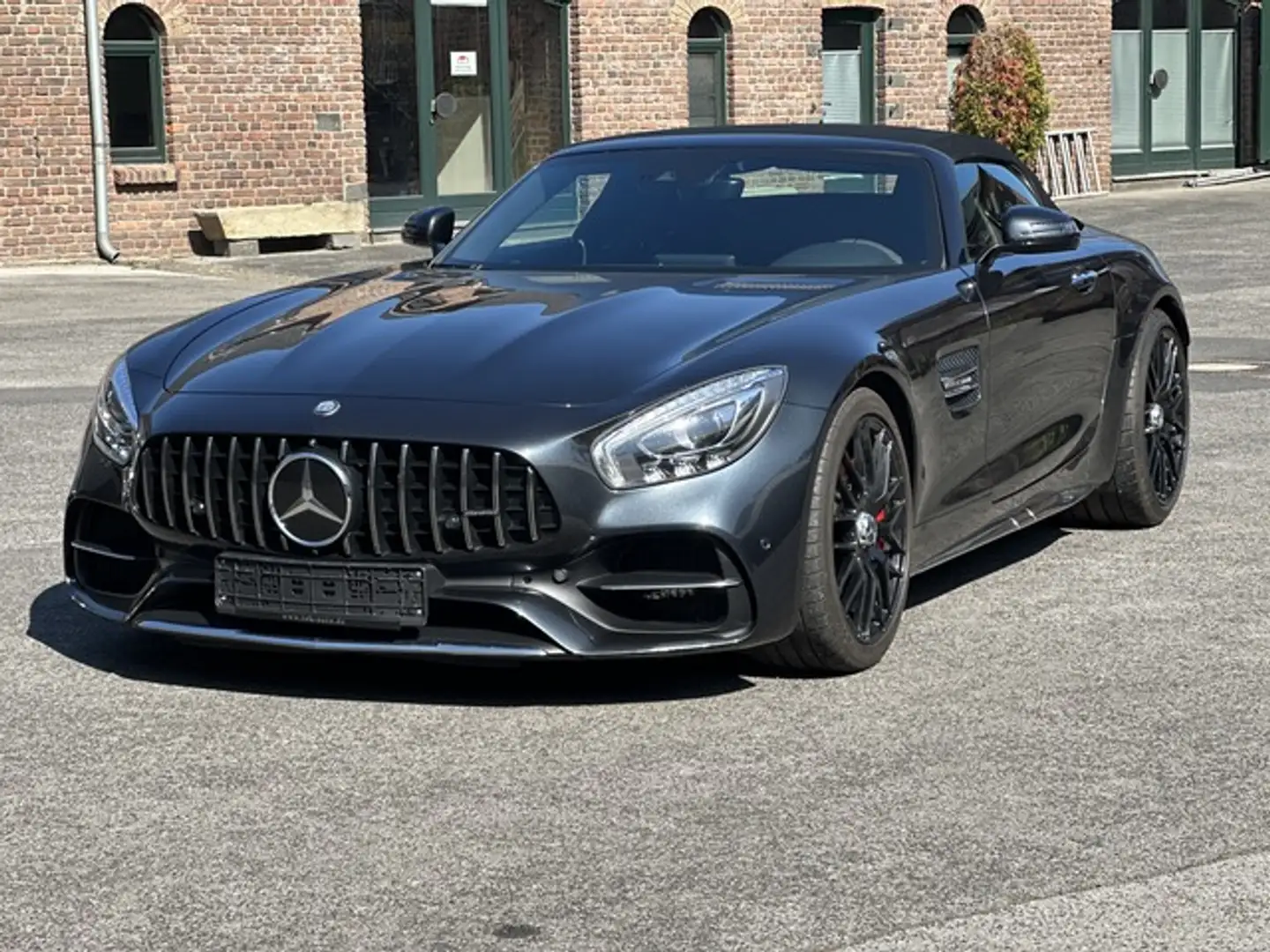 Mercedes-Benz AMG GT C *BURMESTER*AMG-PERFORMANCE*KAMERA Schwarz - 1