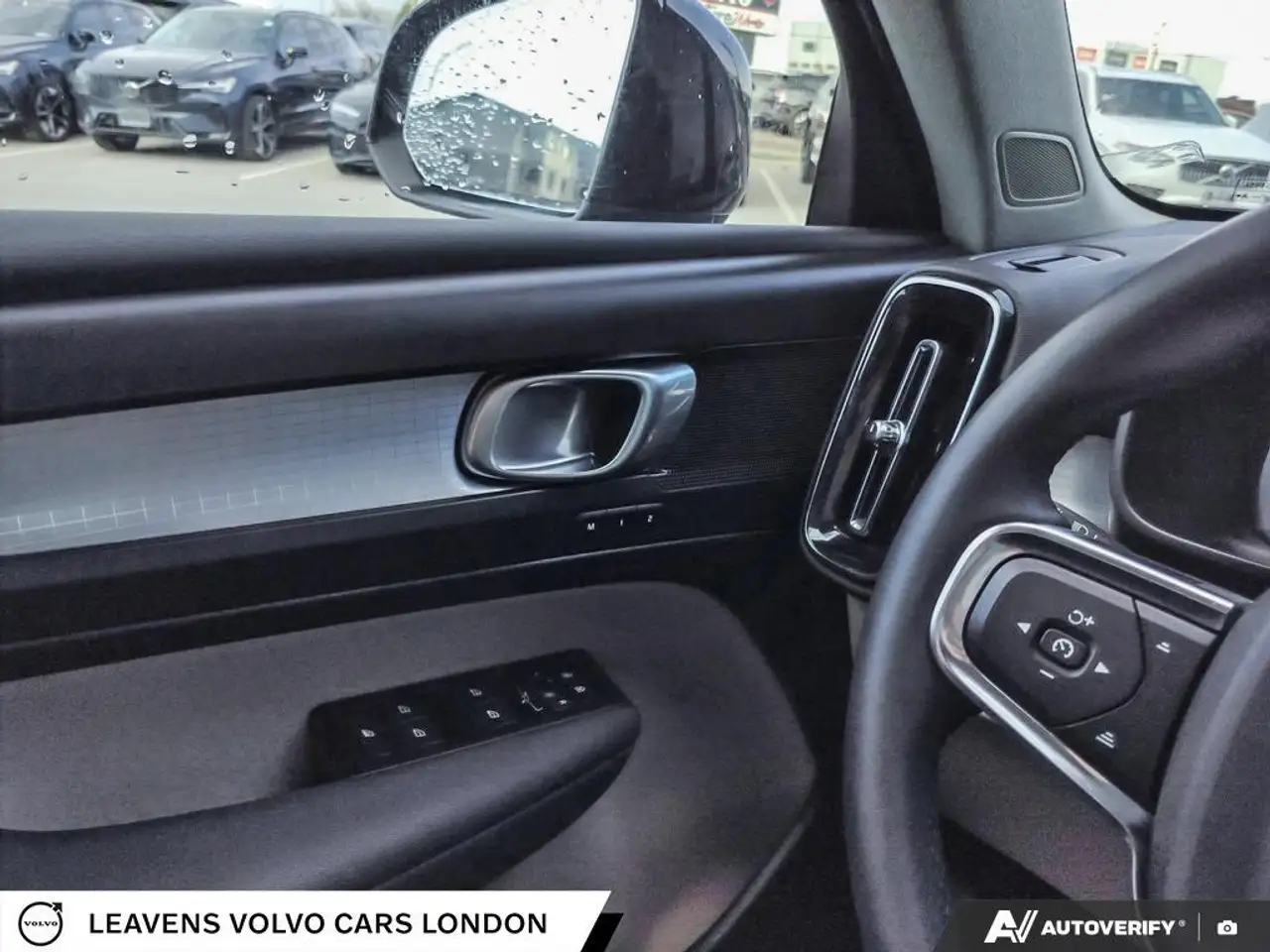 Volvo XC40 снимка Volvo XC40