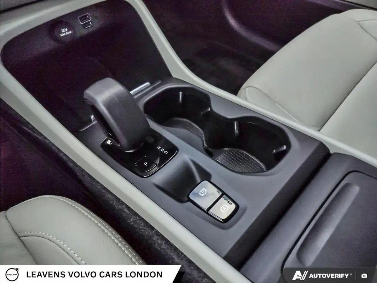 Volvo XC40 снимка Volvo XC40
