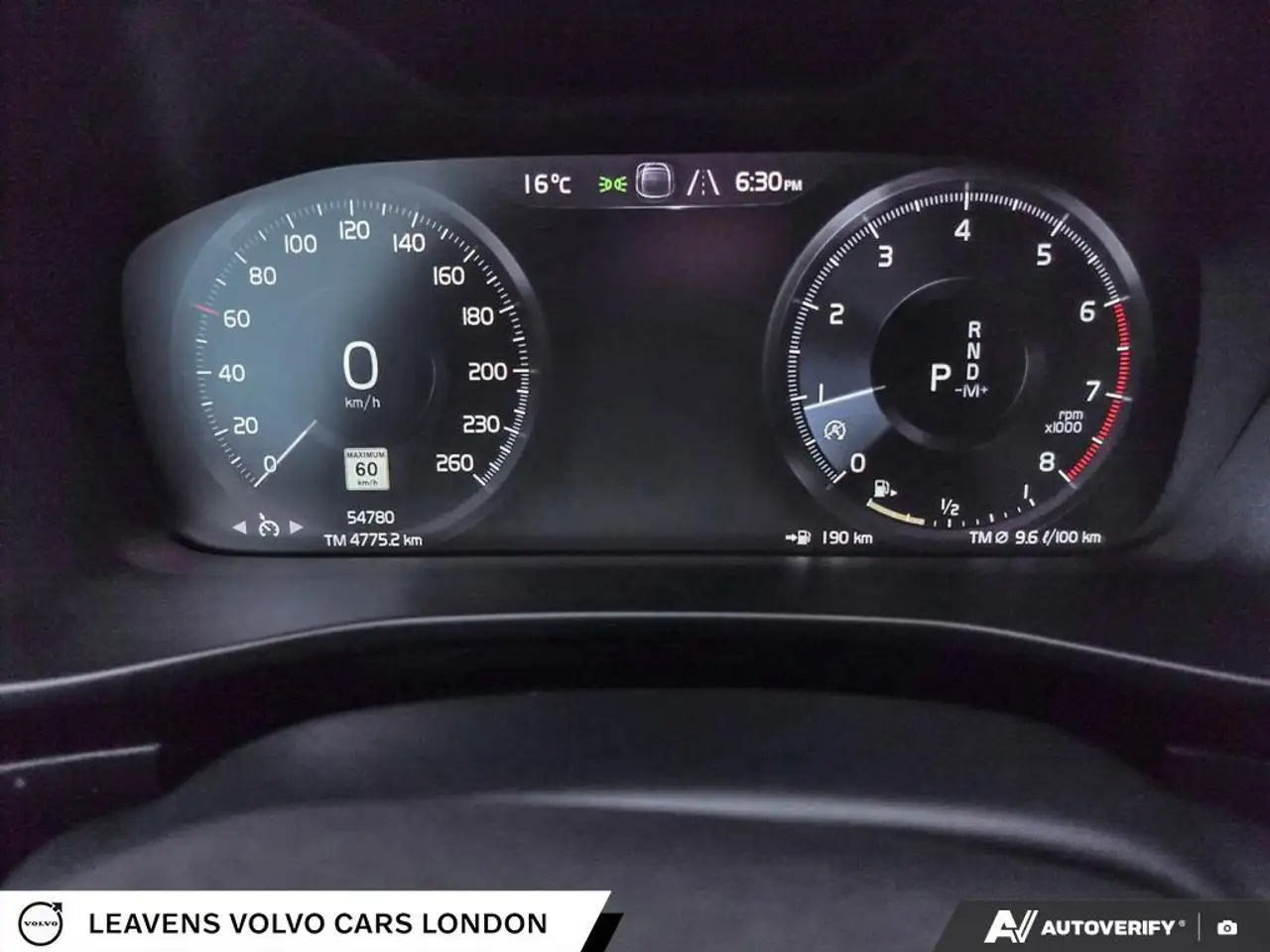 Volvo XC40 снимка Volvo XC40